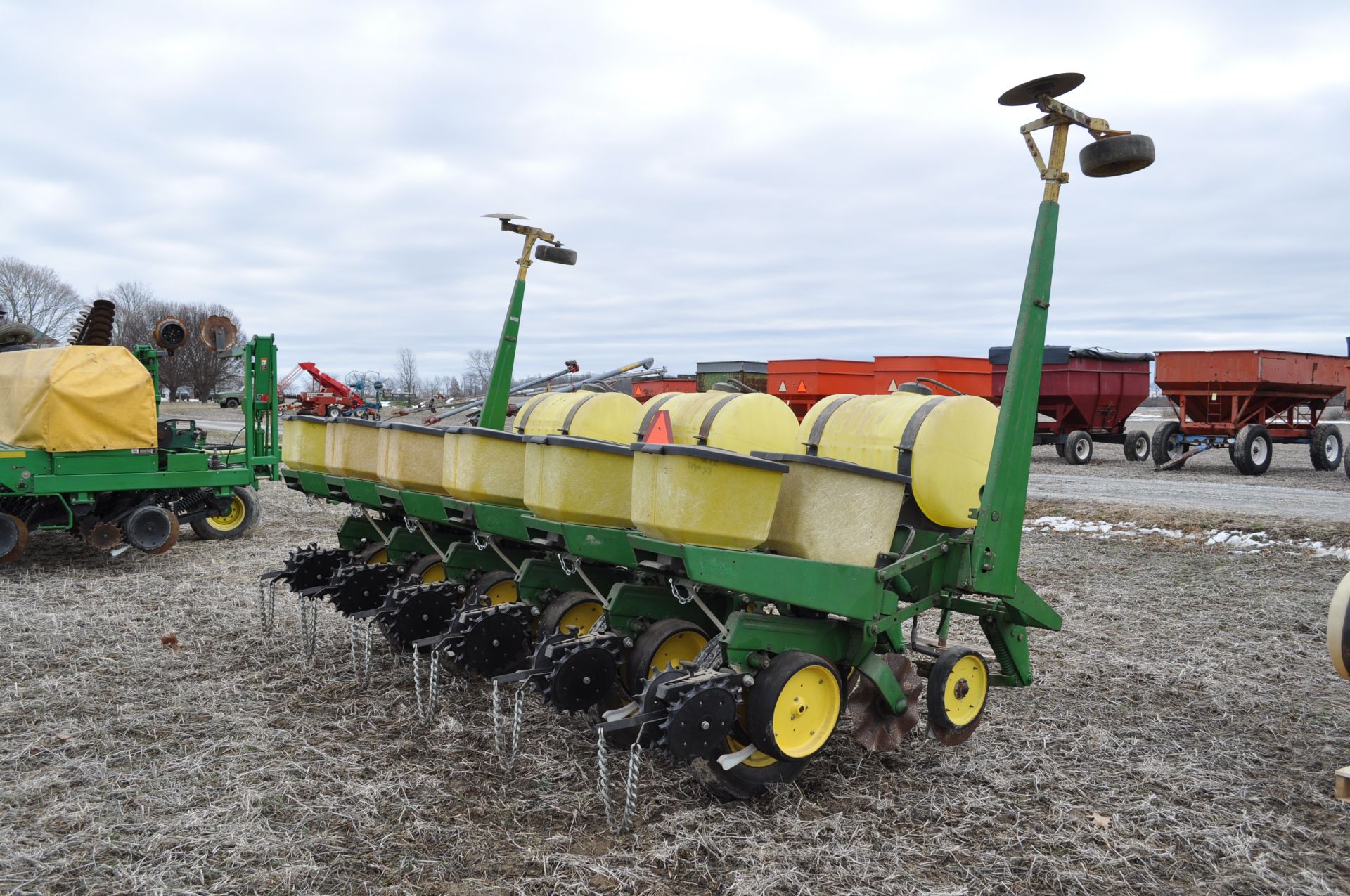 John Deere 7000 6x30’ planter - Image 3 of 15