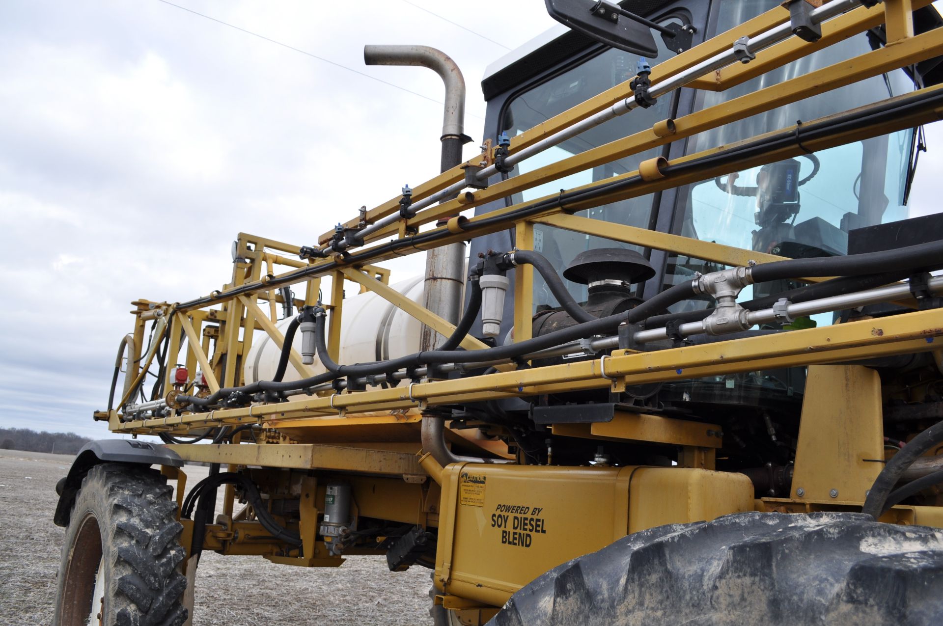 Rogator 844 sprayer - Image 34 of 52