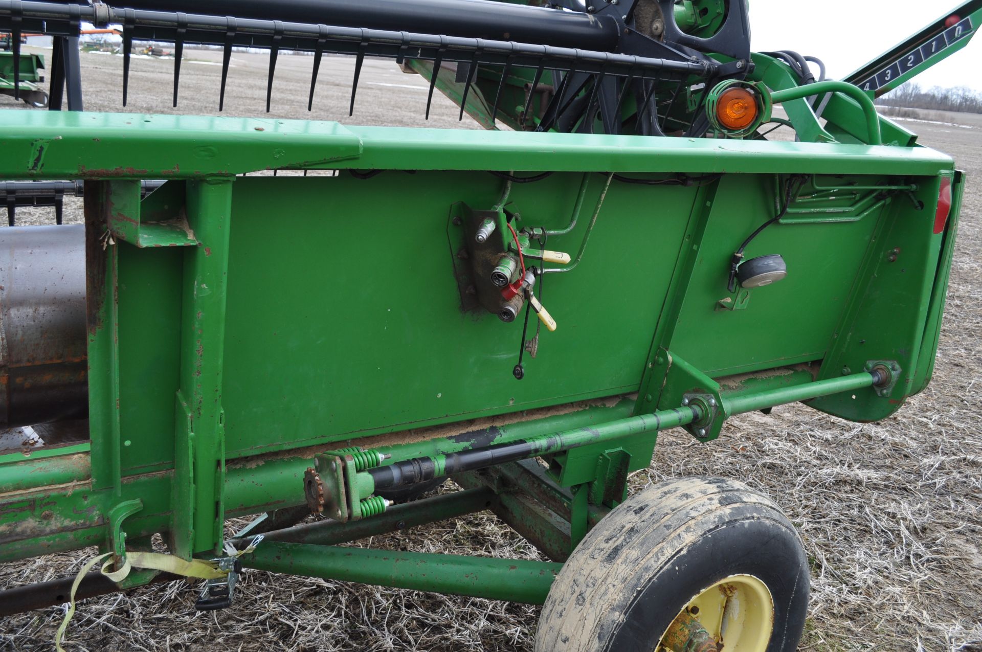 John Deere 920 grain head - Image 7 of 12