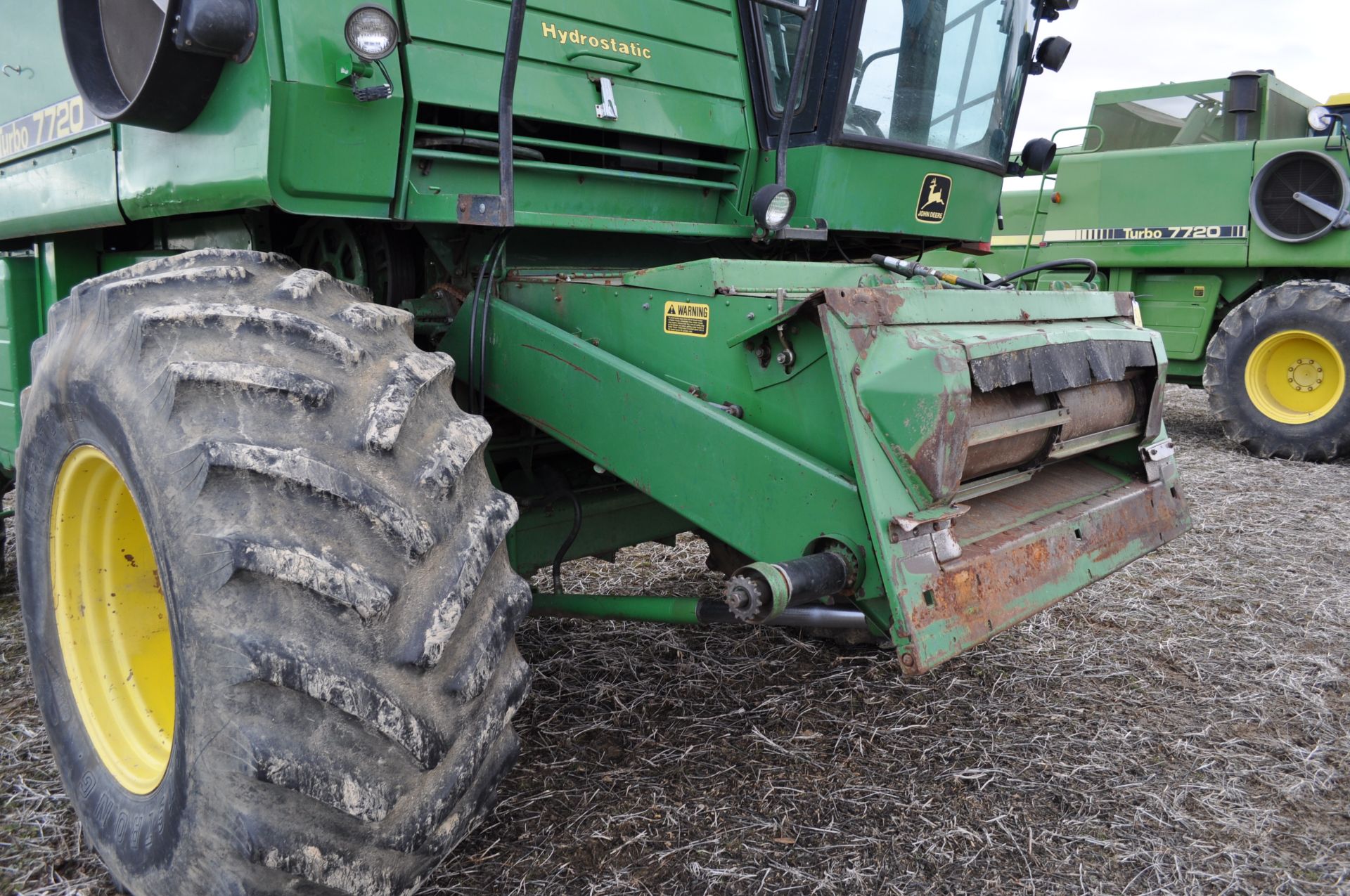 John Deere 7720 combine - Image 20 of 32