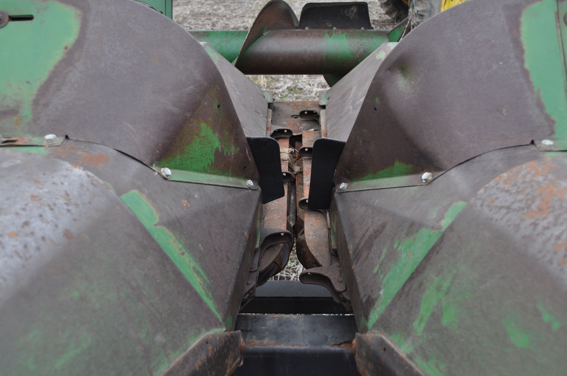 John Deere 643 corn head - Image 2 of 14