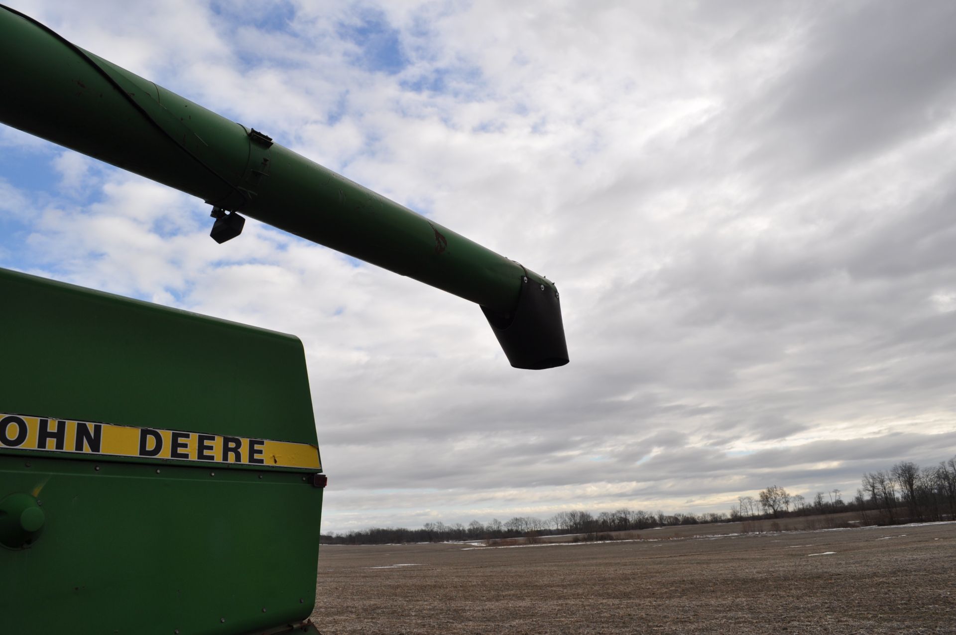 John Deere 7720 combine - Image 16 of 32