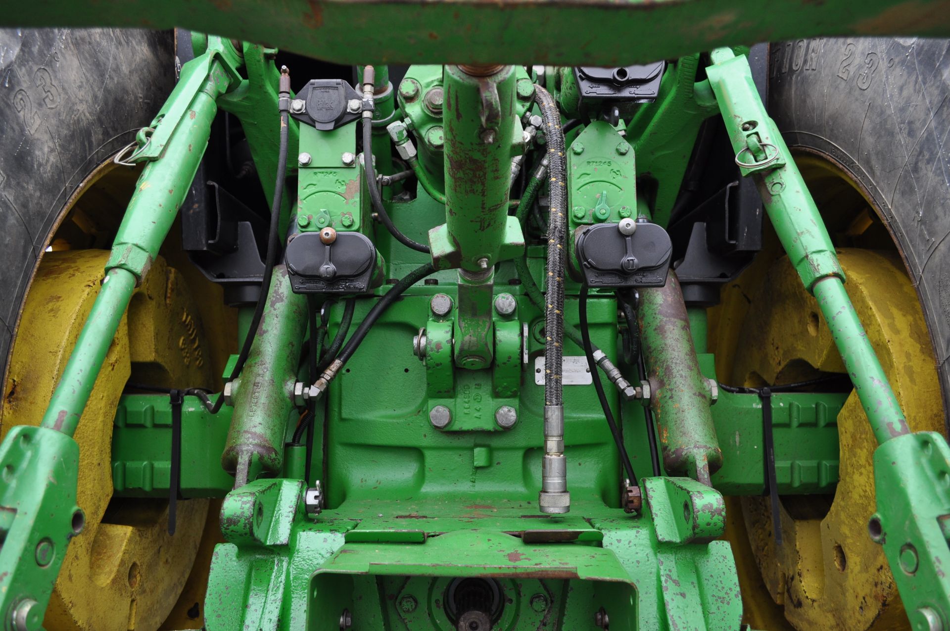 John Deere 4850 tractor - Image 18 of 27