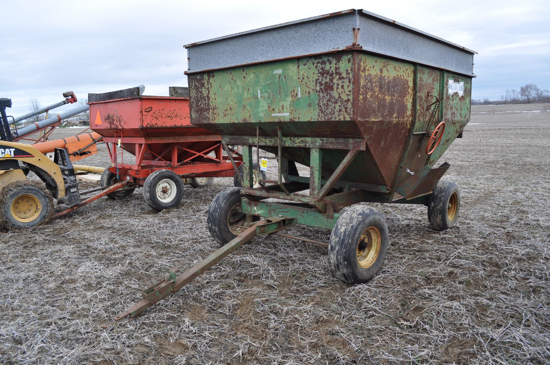 250 bushel gravity bed wagon