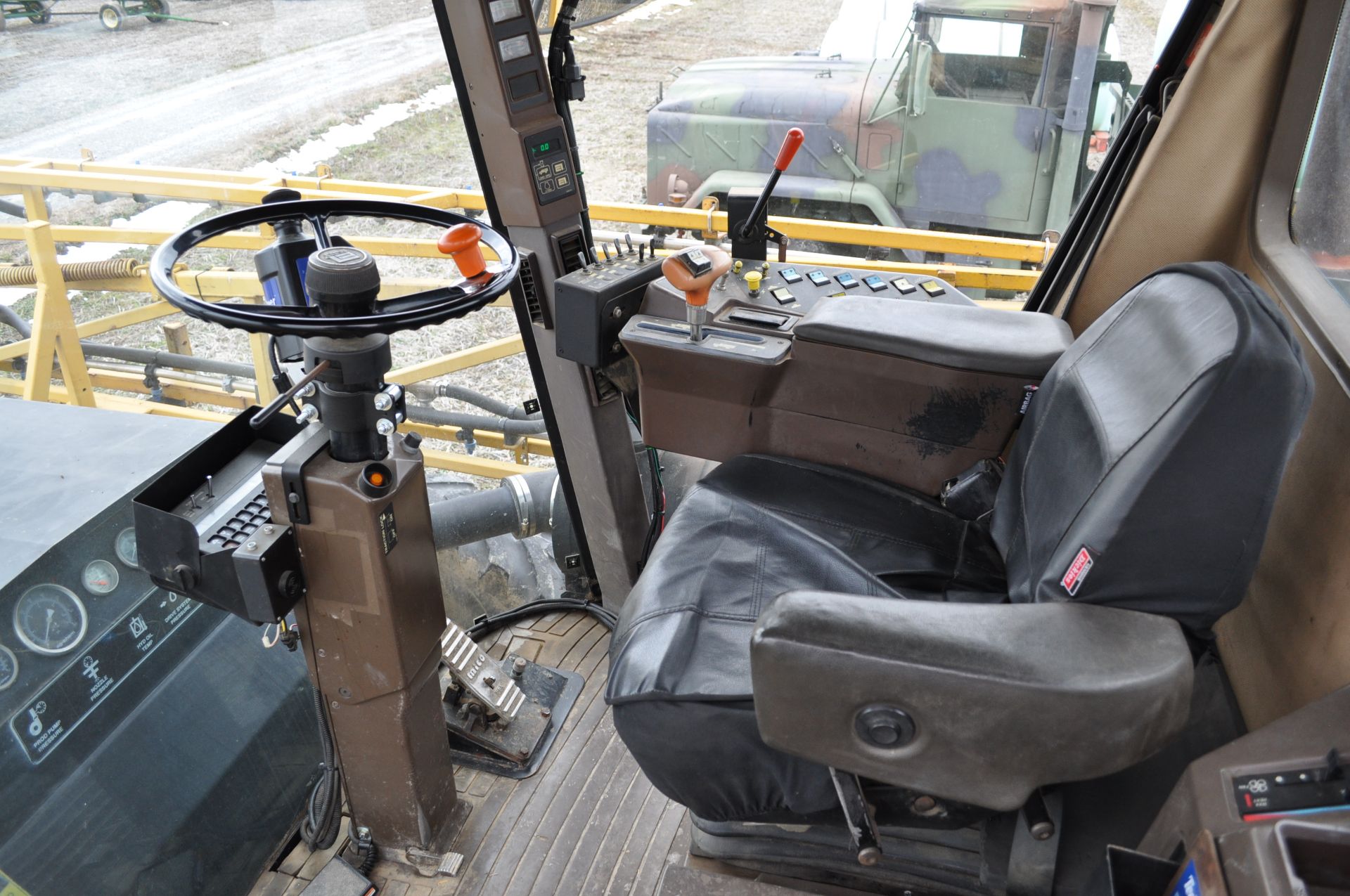 Rogator 844 sprayer - Image 40 of 52