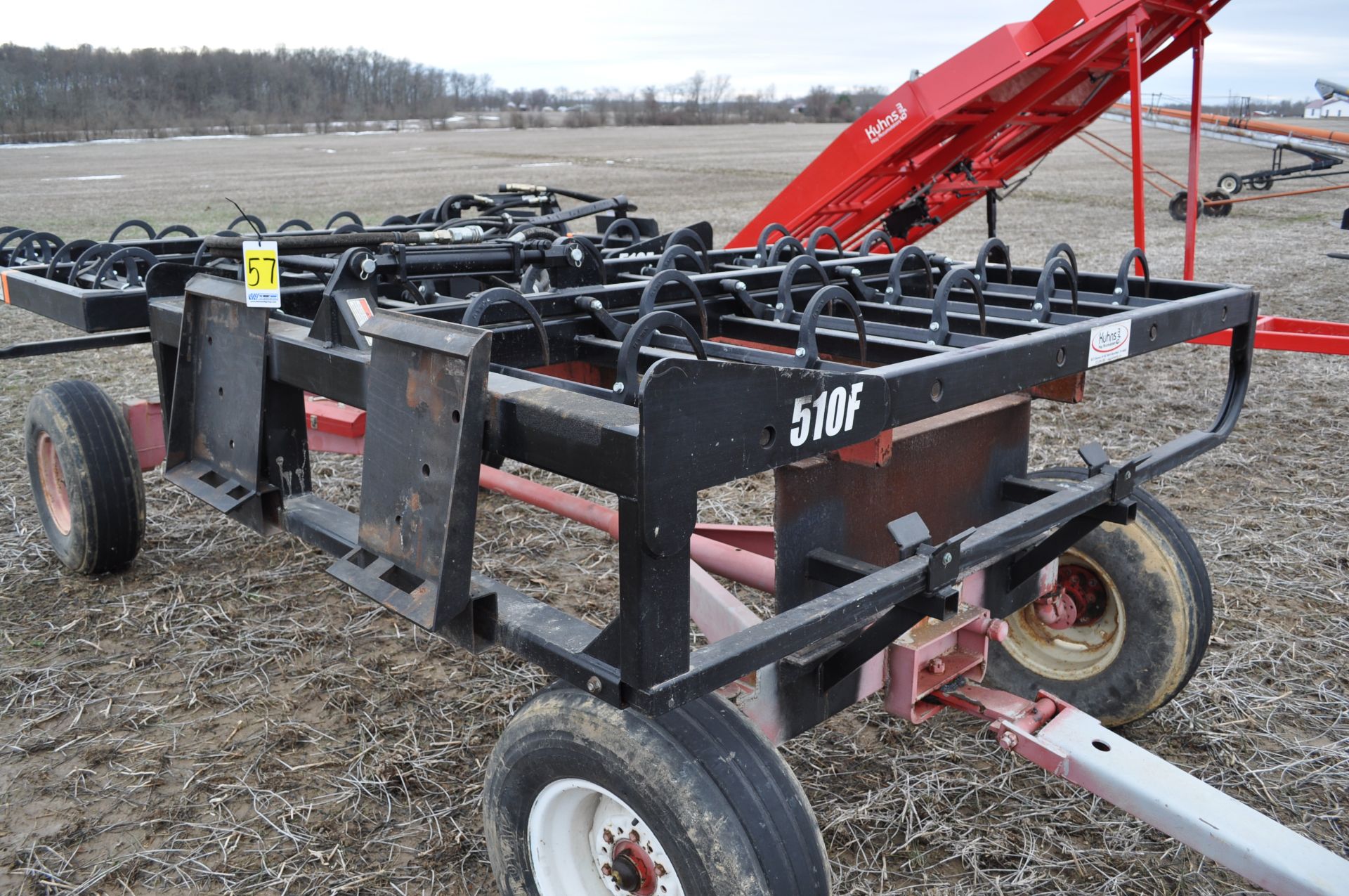 Kuhn 510 F grapple w/ skid steer mount