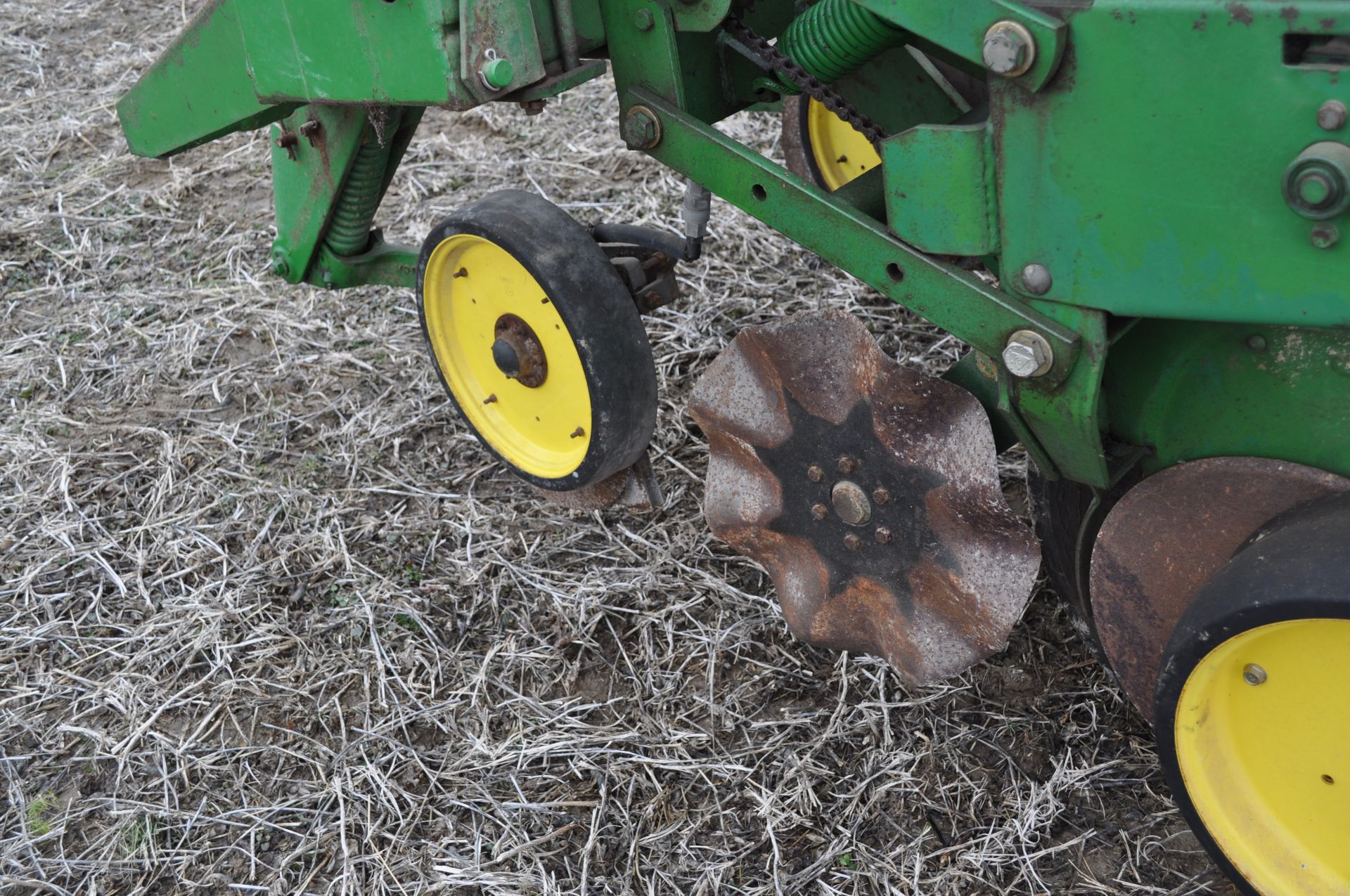 John Deere 7000 6x30’ planter - Image 12 of 15