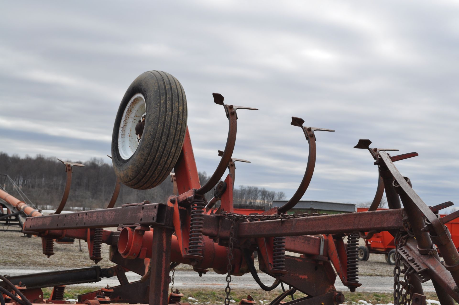 24’ White 226 field cultivator - Image 13 of 16