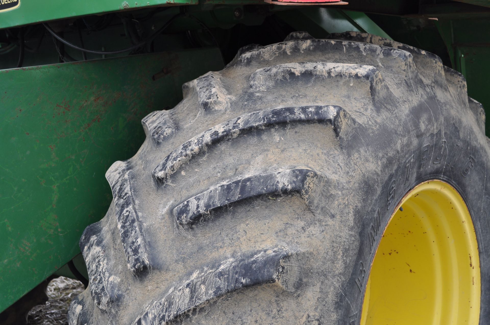 John Deere 7720 combine - Image 6 of 32