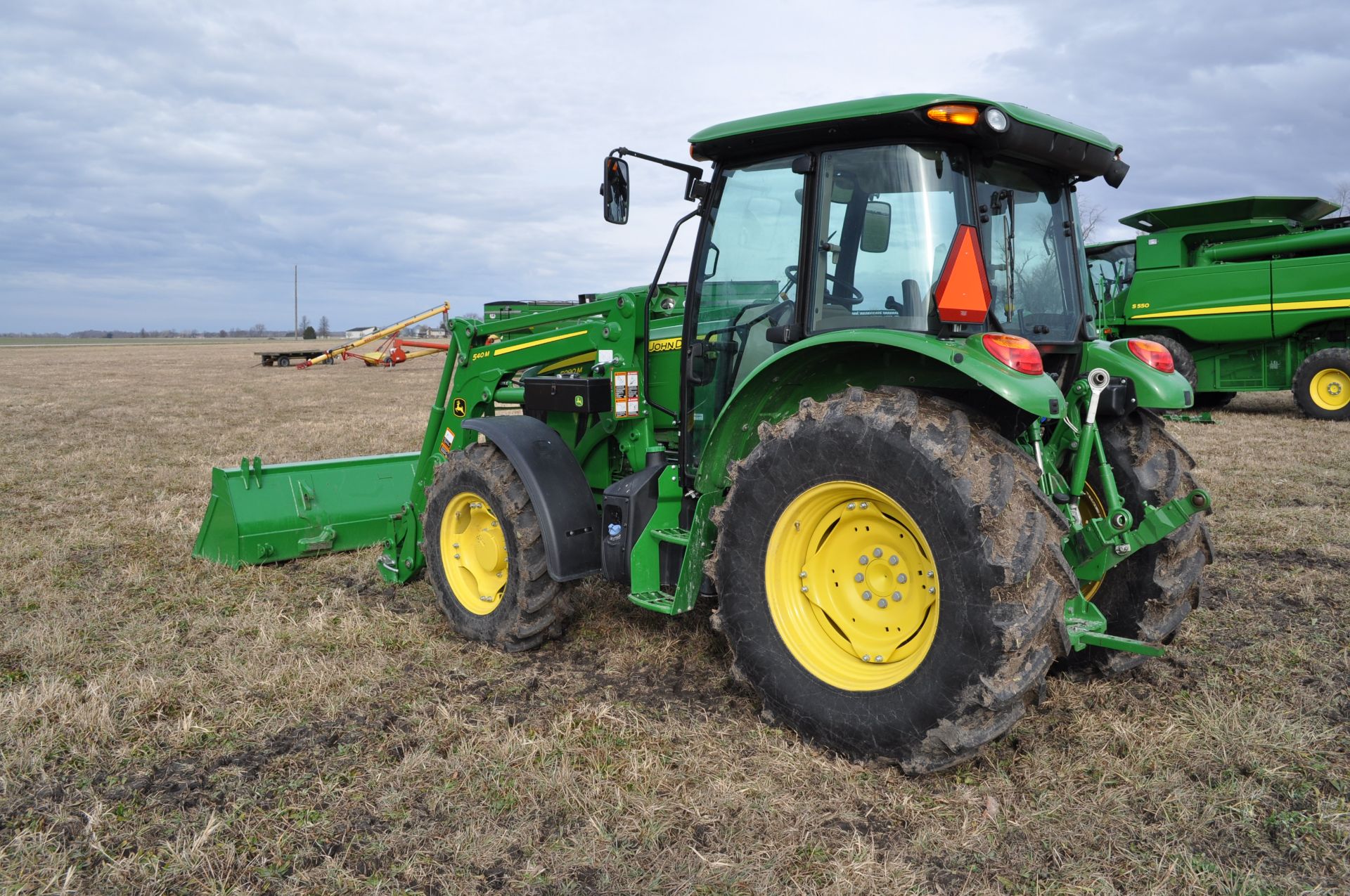 John Deere 5090M tractor - Image 4 of 41