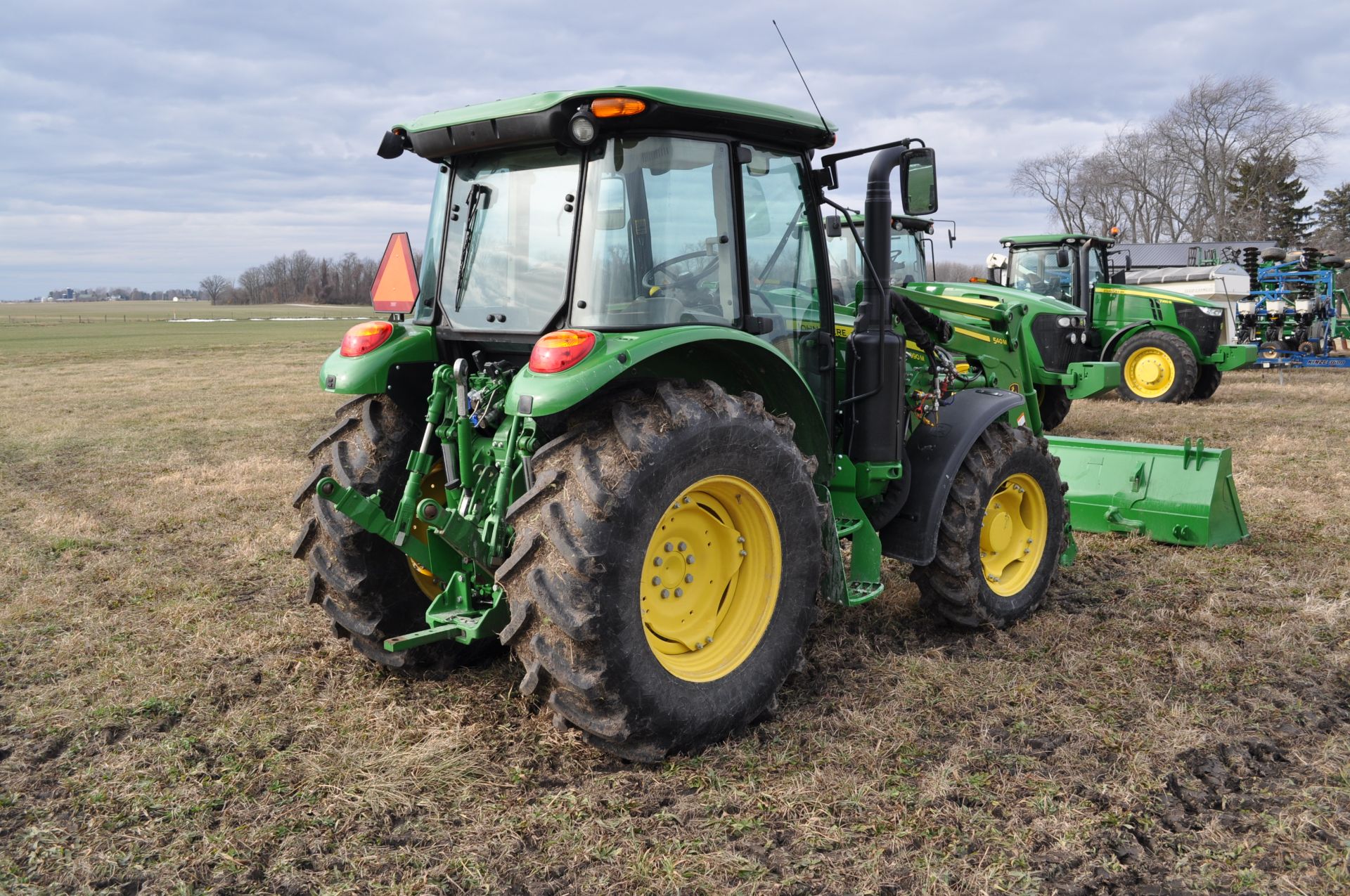 John Deere 5090M tractor - Image 3 of 41