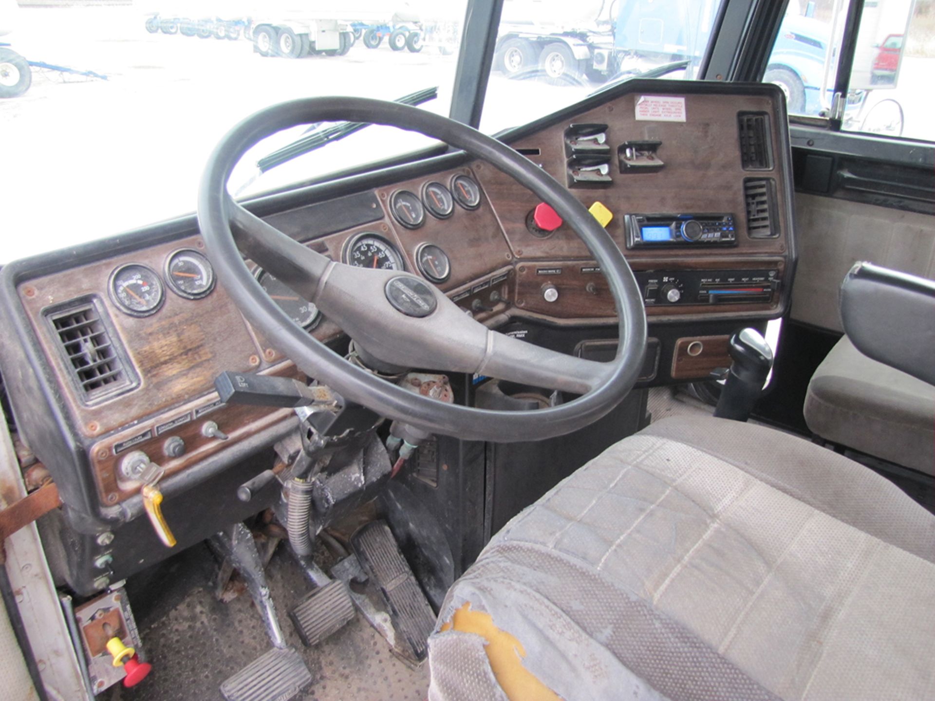 1996 Freightliner - Image 44 of 55