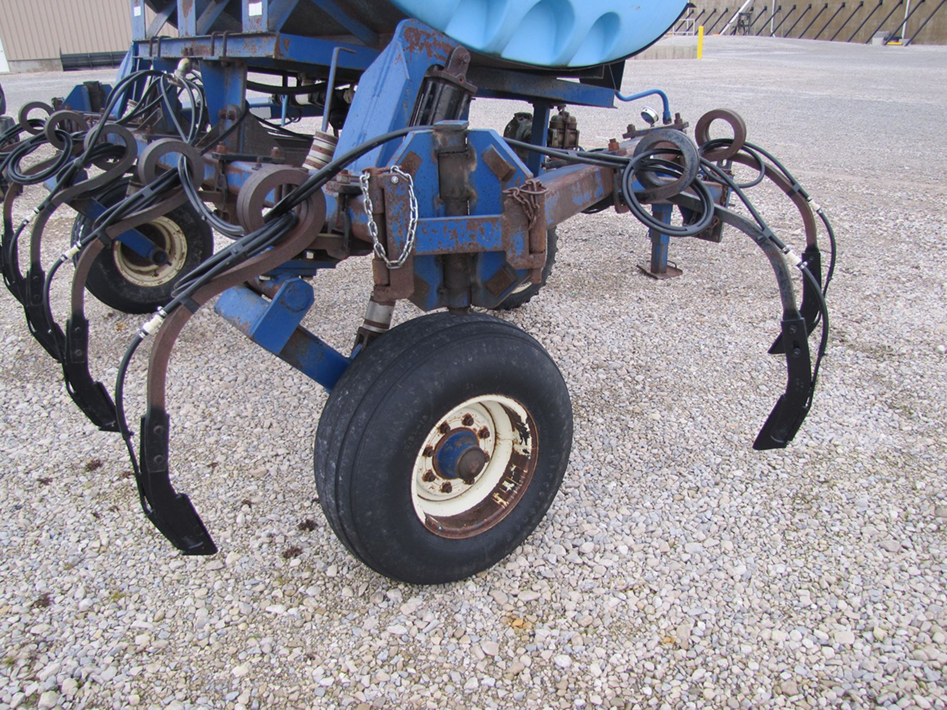 1998 Blu-Jet 28% applicator - Image 16 of 26