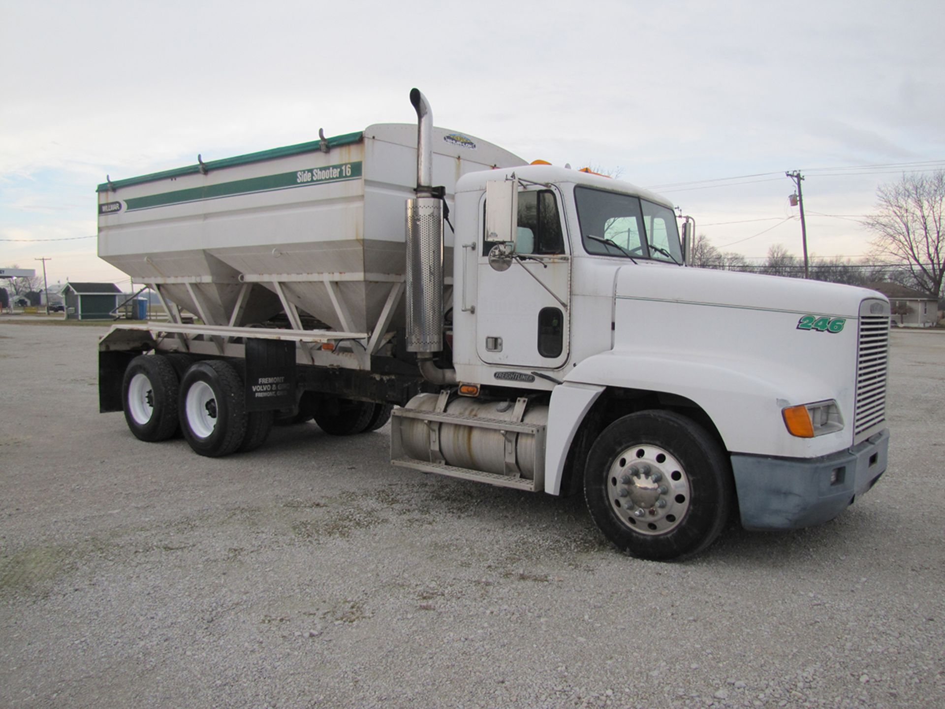 1996 Freightliner - Image 7 of 55