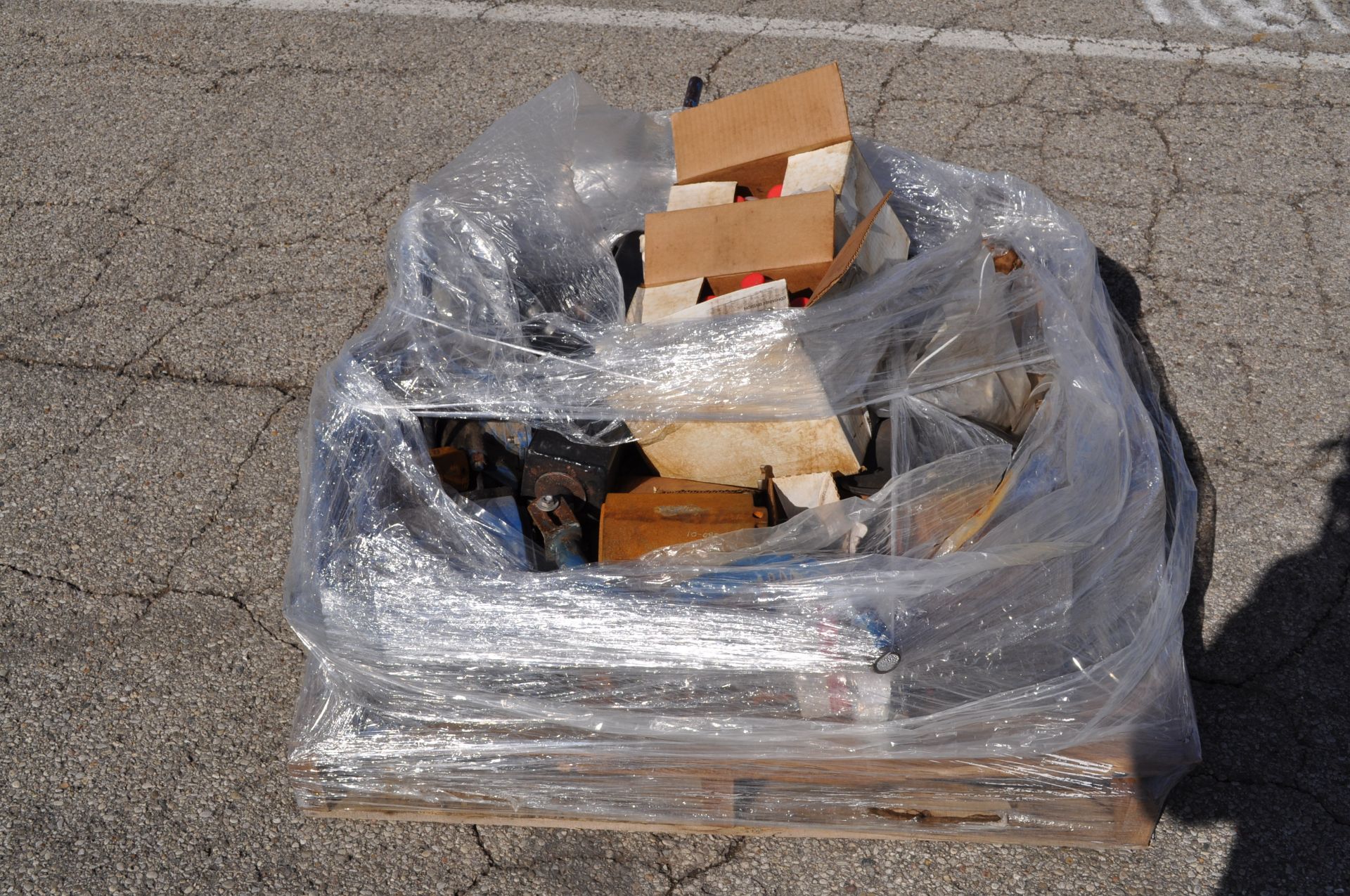 Pallet of spare parts - Image 8 of 8