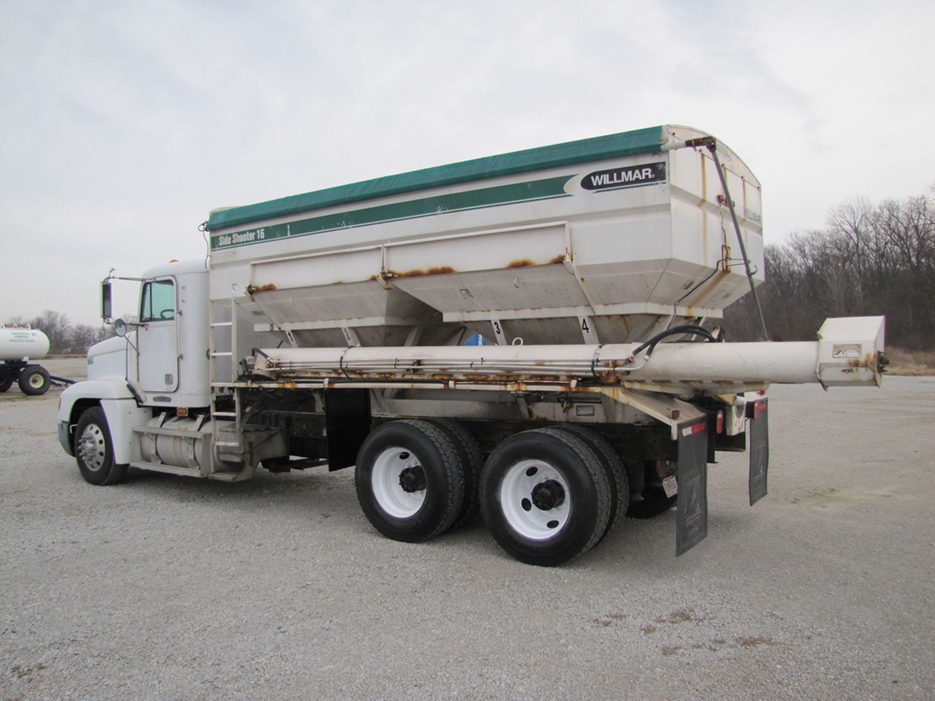 1996 Freightliner - Image 3 of 55