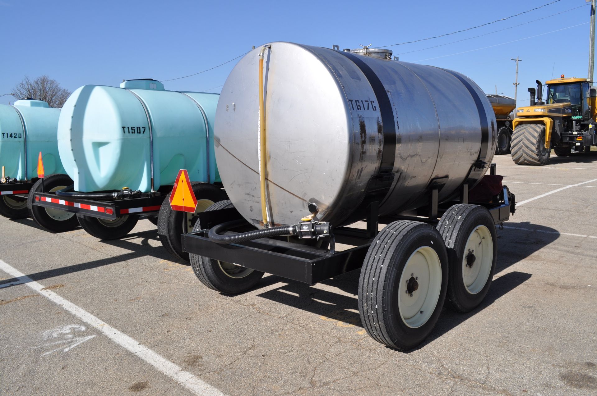 pup trailer, tandem axle, 1200-gal SS tank, Banjo 2” pump - Image 3 of 15