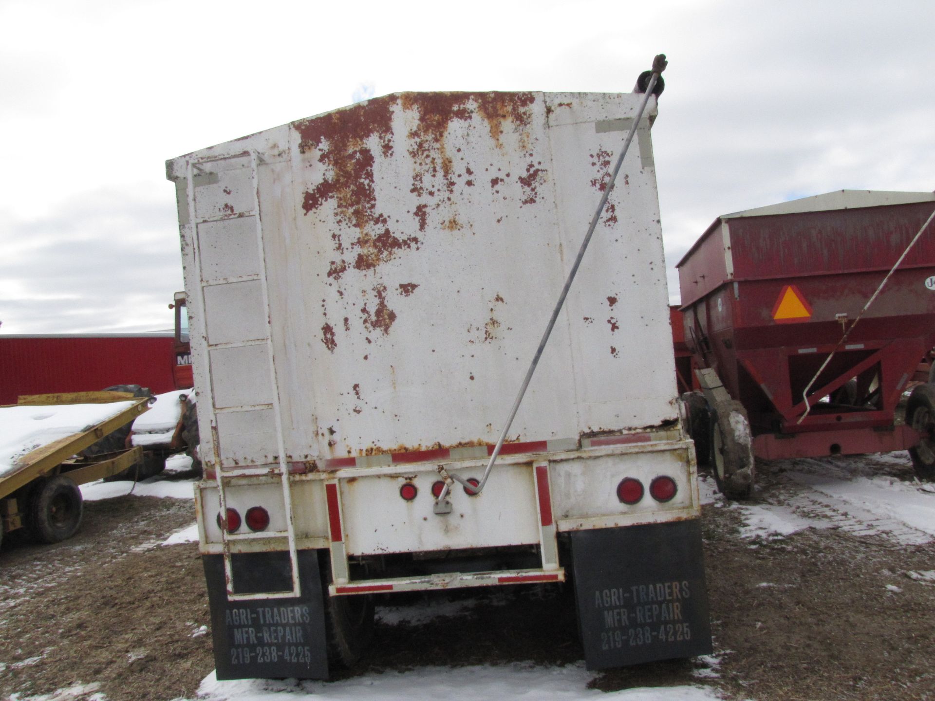 40’ steel hopper grain trailer, NO TITLE - Image 4 of 33