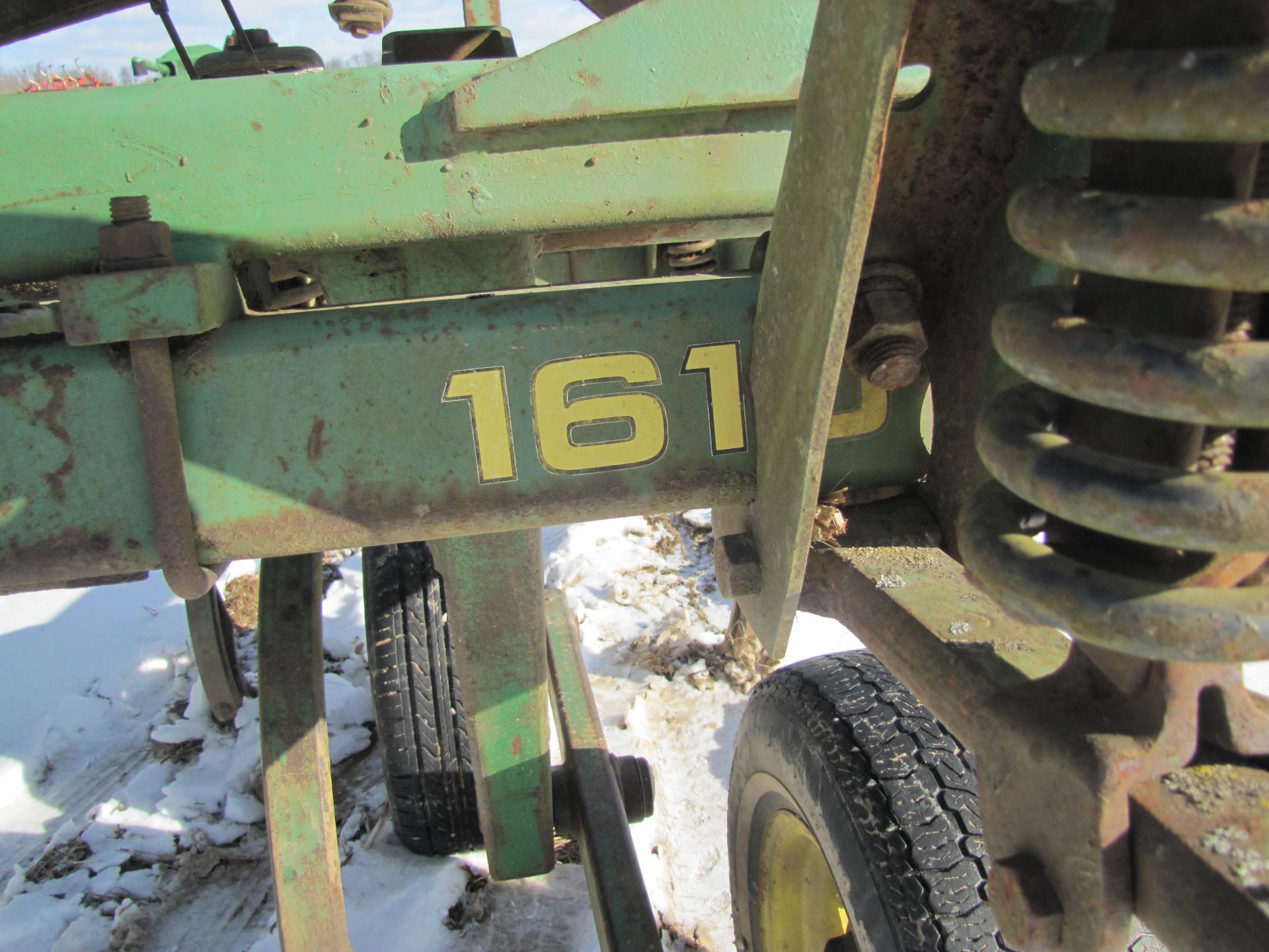 25’ John Deere E1610 chisel plow - Image 19 of 30