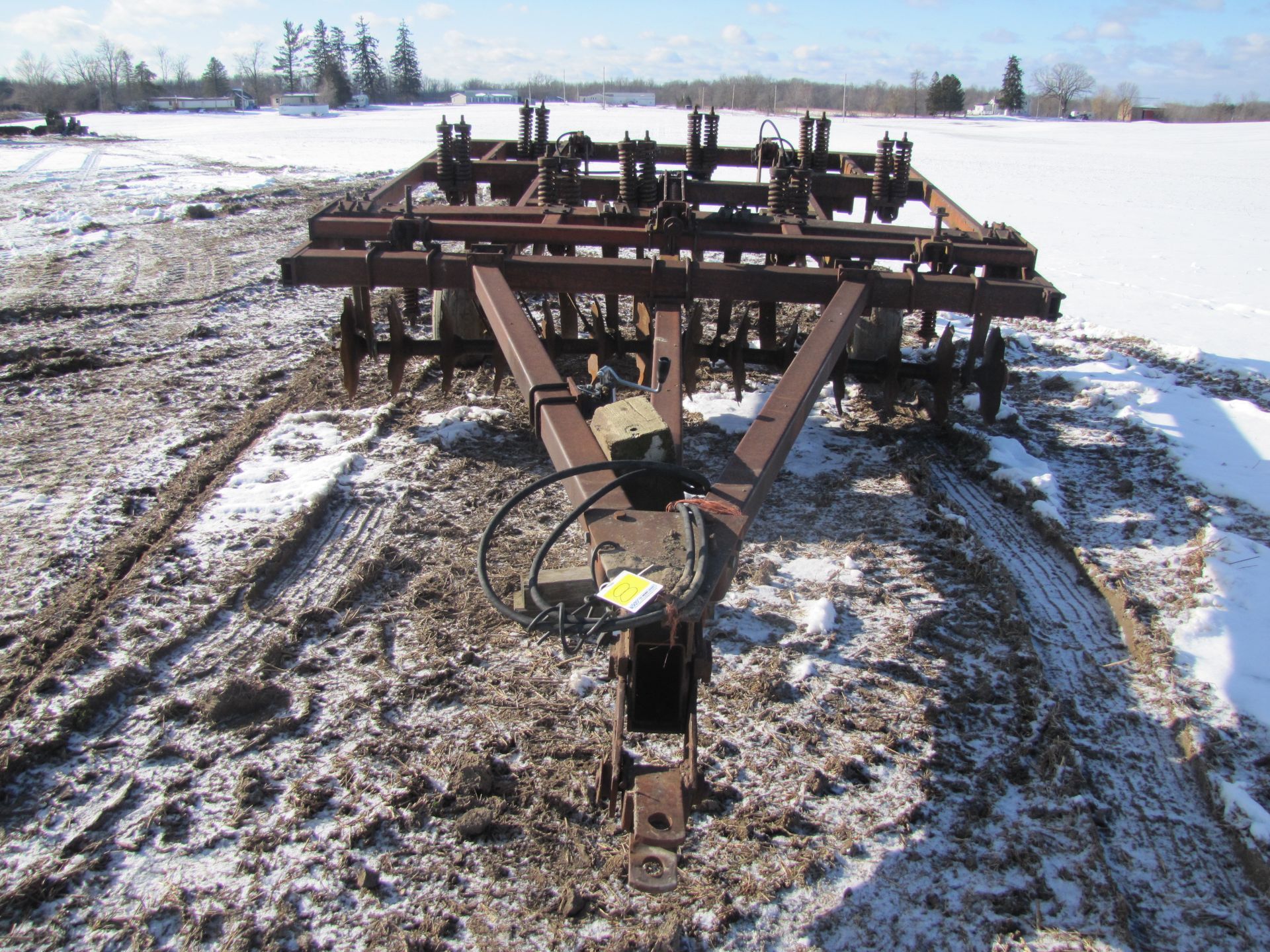 8-shank Kewanee 580 Conser-vator disc chisel plow - Image 2 of 20