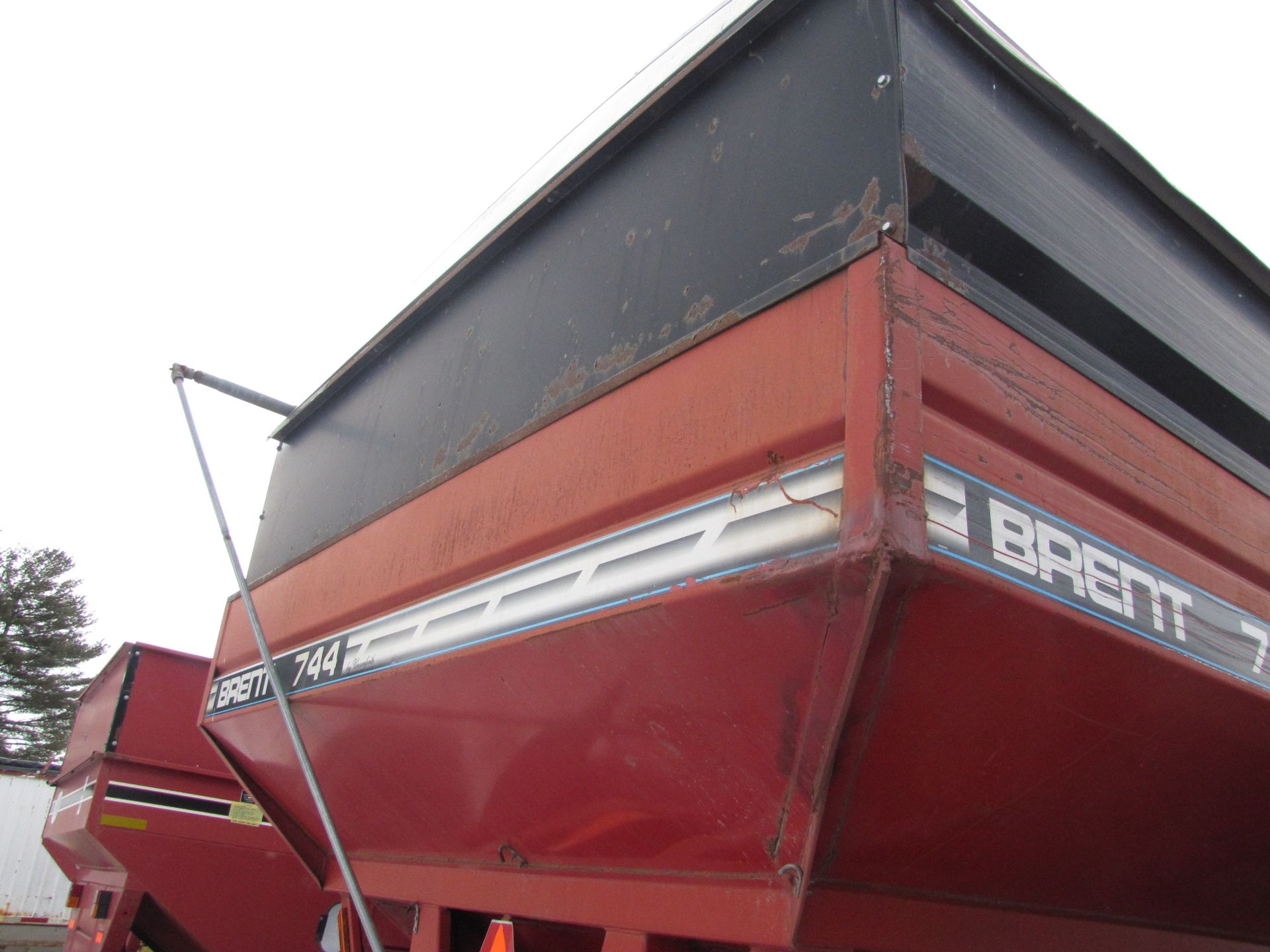 Brent 774 gravity wagon - Image 17 of 32