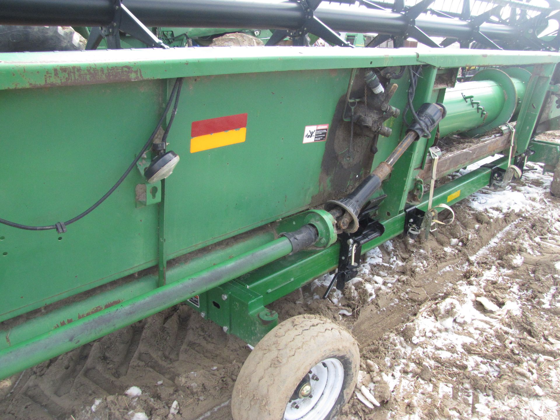 John Deere 925F grain platform - Image 21 of 34