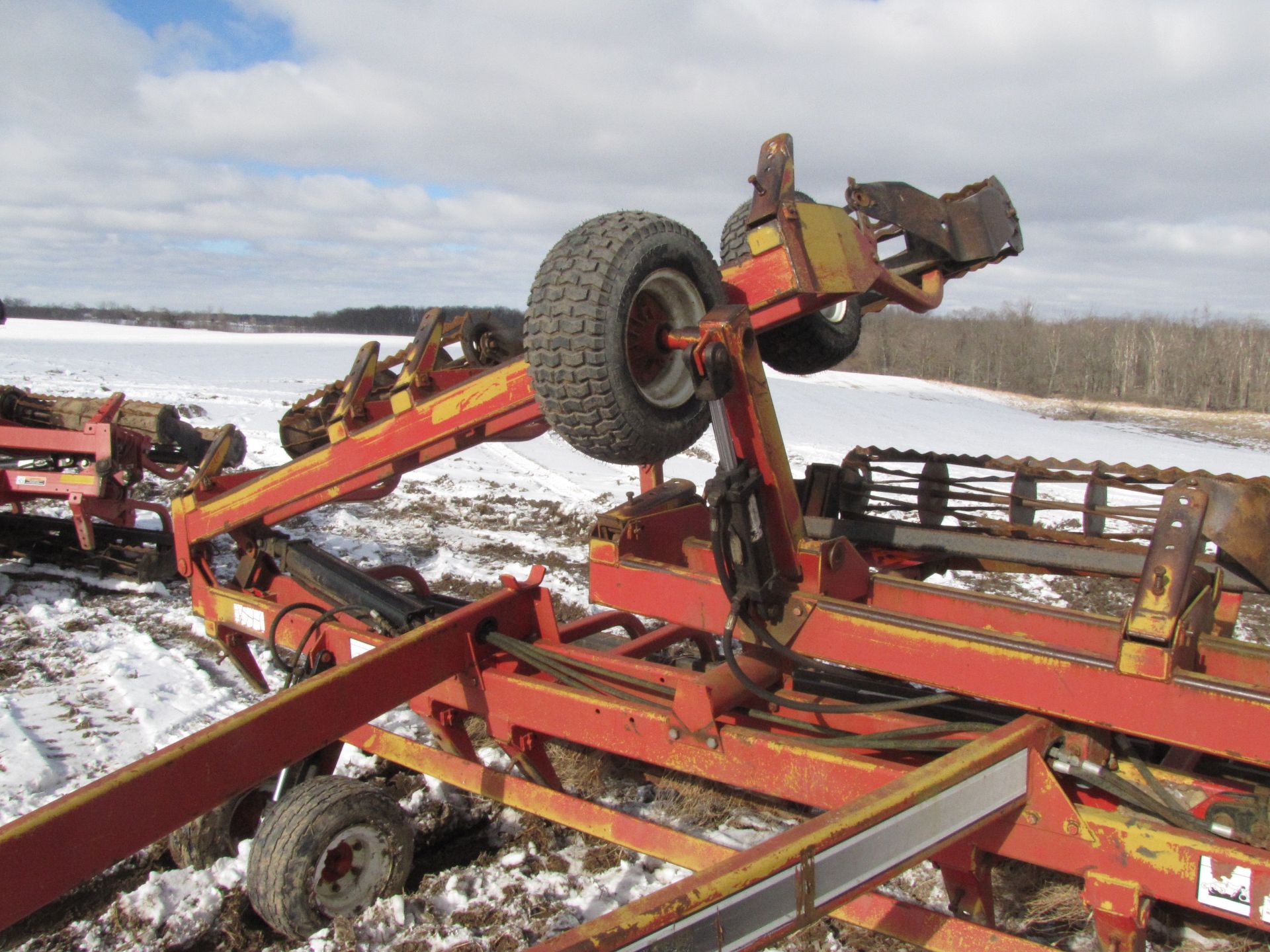 32’ Unverferth rolling harrow - Image 14 of 26