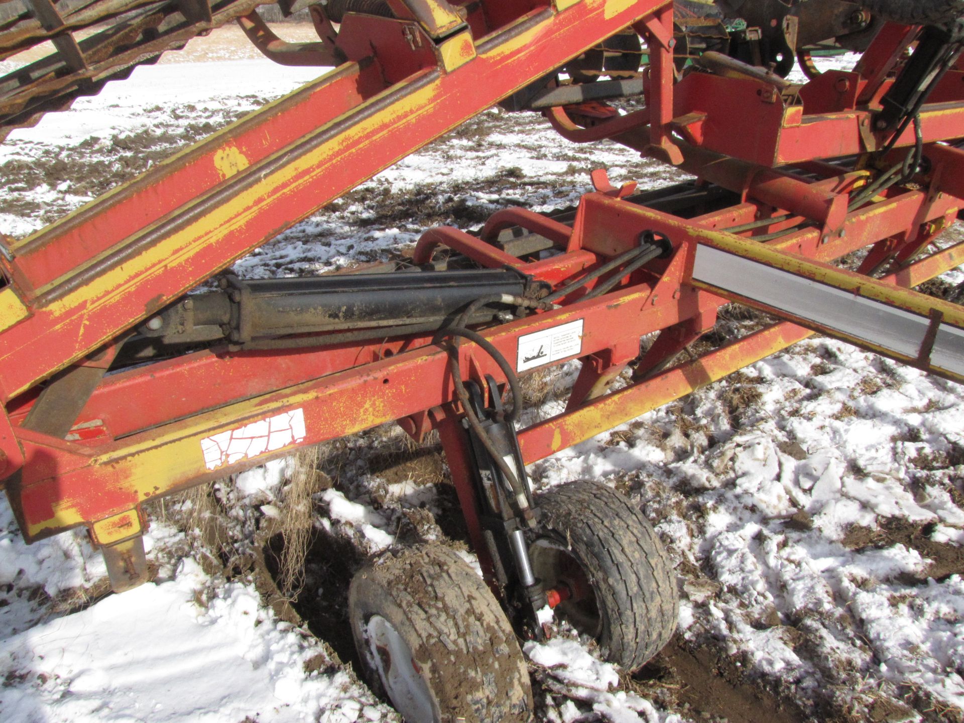 32’ Unverferth rolling harrow - Image 23 of 26