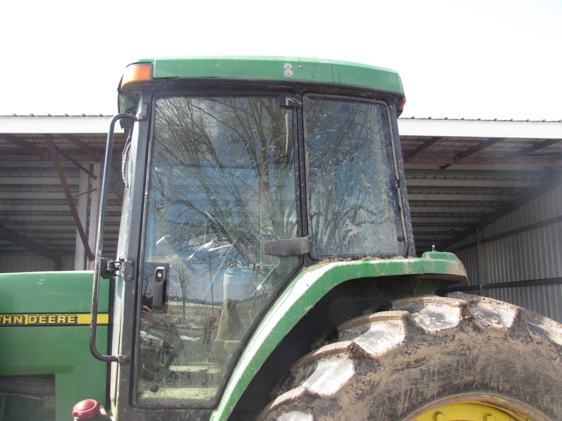 John Deere 7410 tractor w/ 720 loader - Image 16 of 45