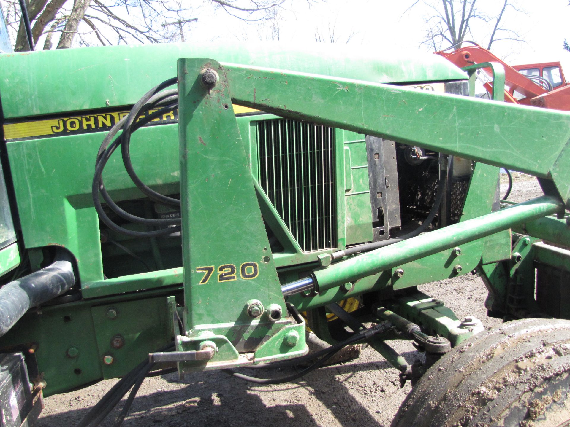 John Deere 7410 tractor w/ 720 loader - Image 28 of 45