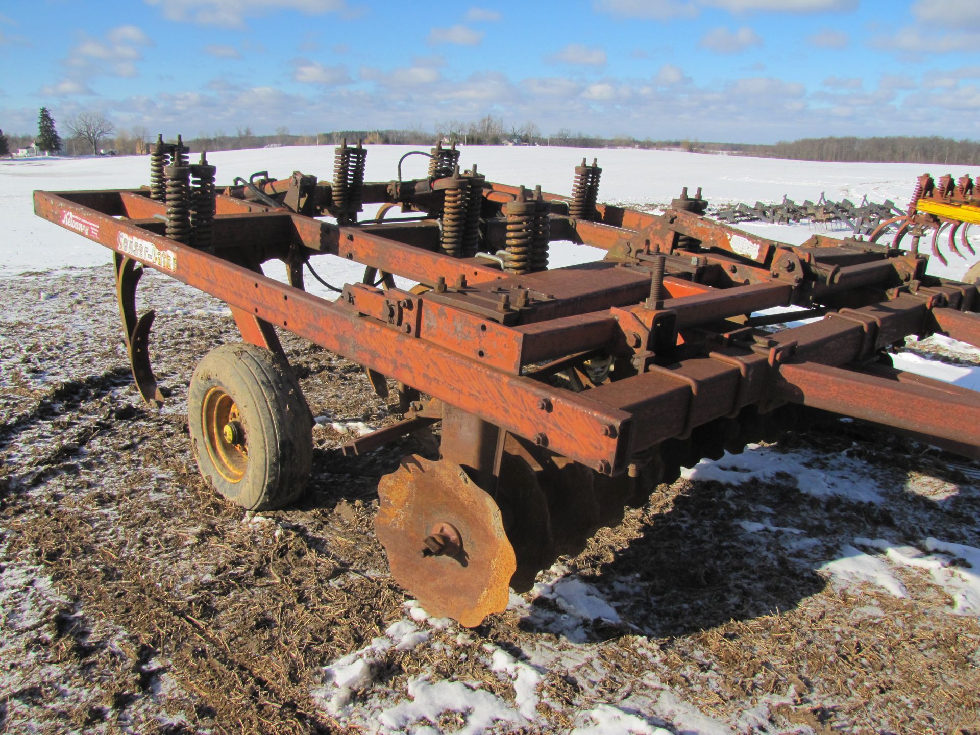 8-shank Kewanee 580 Conser-vator disc chisel plow - Image 7 of 20