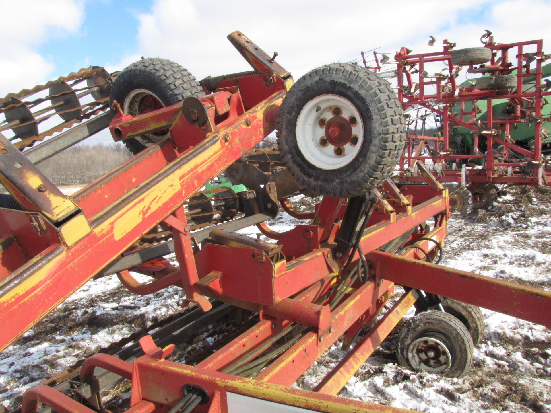 32’ Unverferth rolling harrow - Image 22 of 26