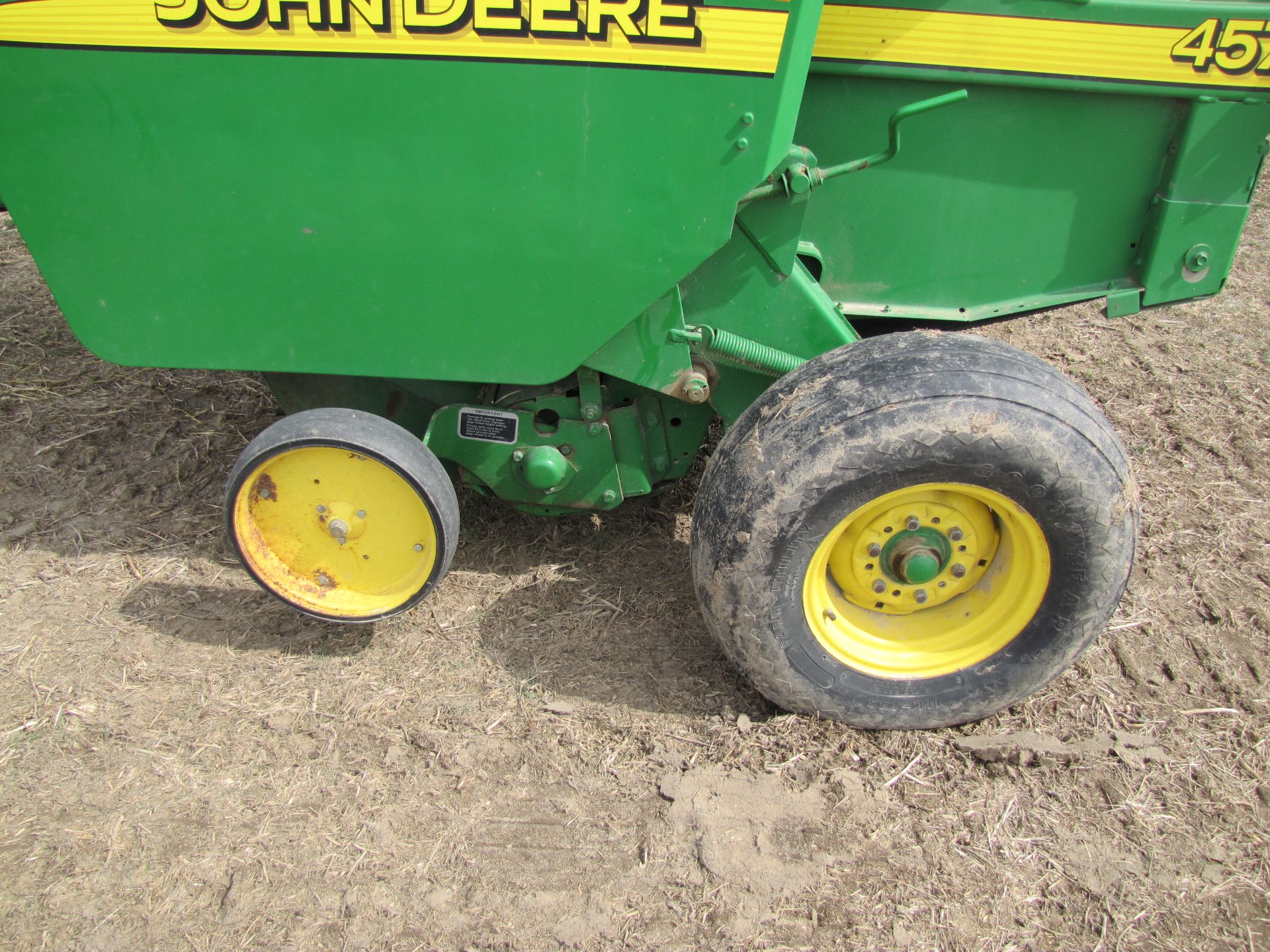 John Deere 457 round baler - Image 17 of 19