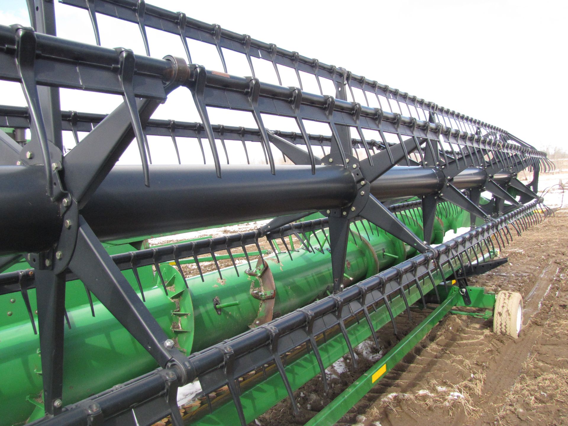 John Deere 925F grain platform - Image 10 of 34