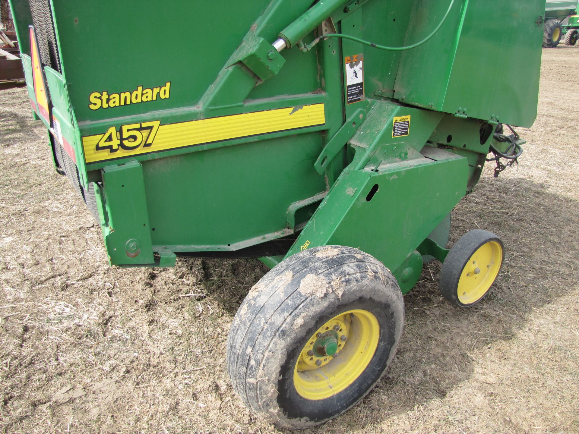 John Deere 457 round baler - Image 13 of 19