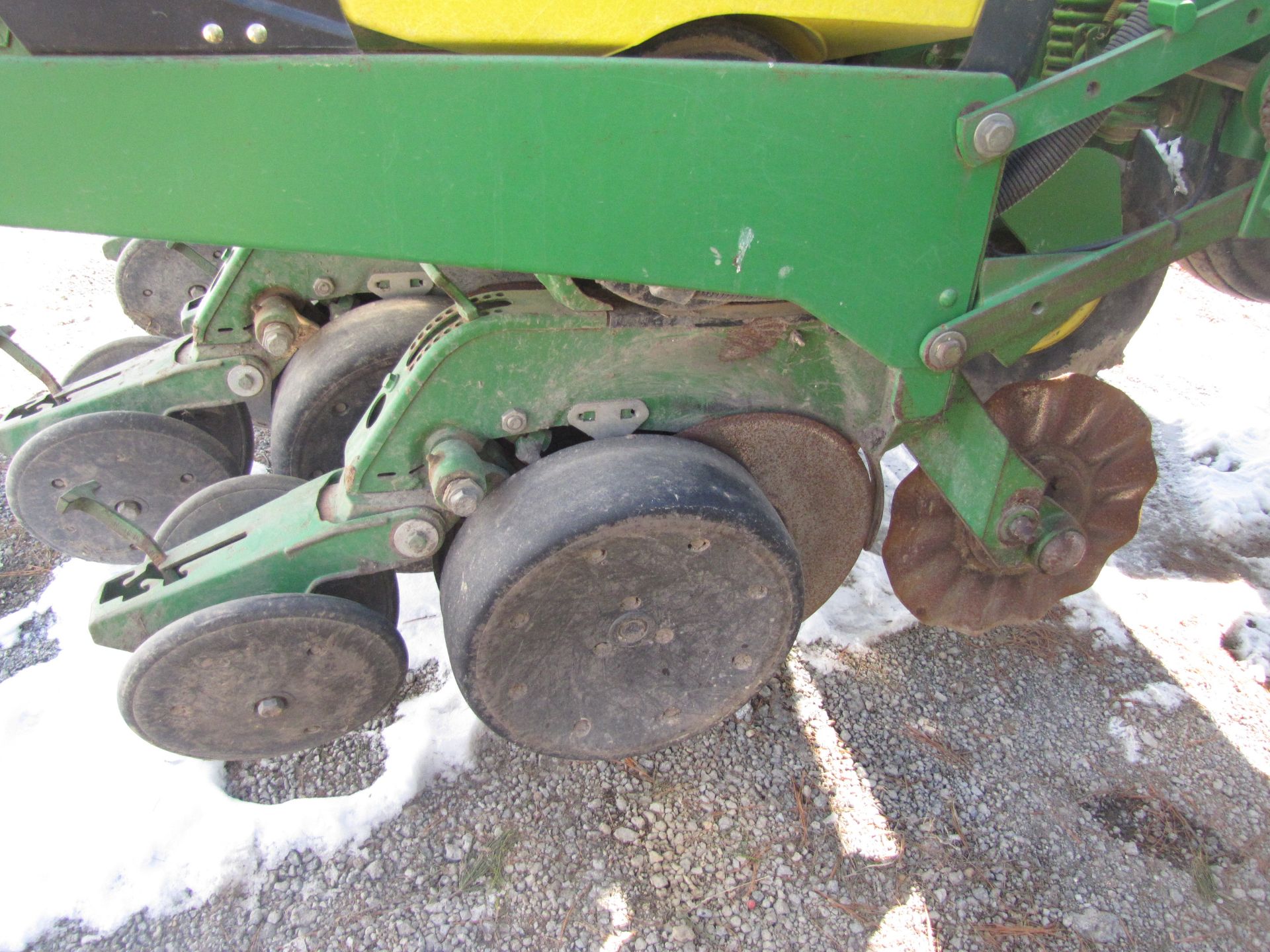 John Deere 1780 12/23-row Max Emerge Plus conservation planter - Image 28 of 30