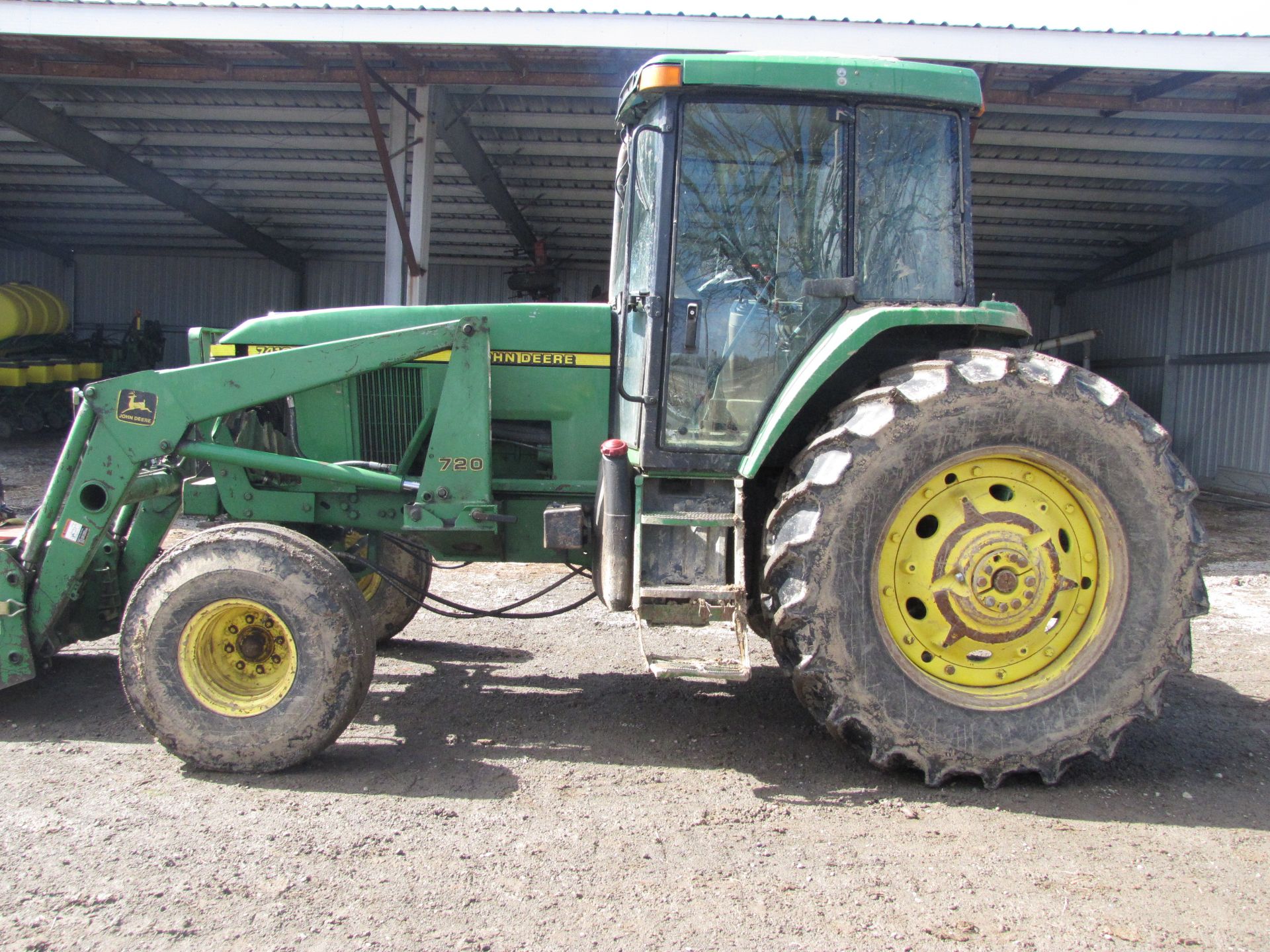 John Deere 7410 tractor w/ 720 loader - Image 8 of 45