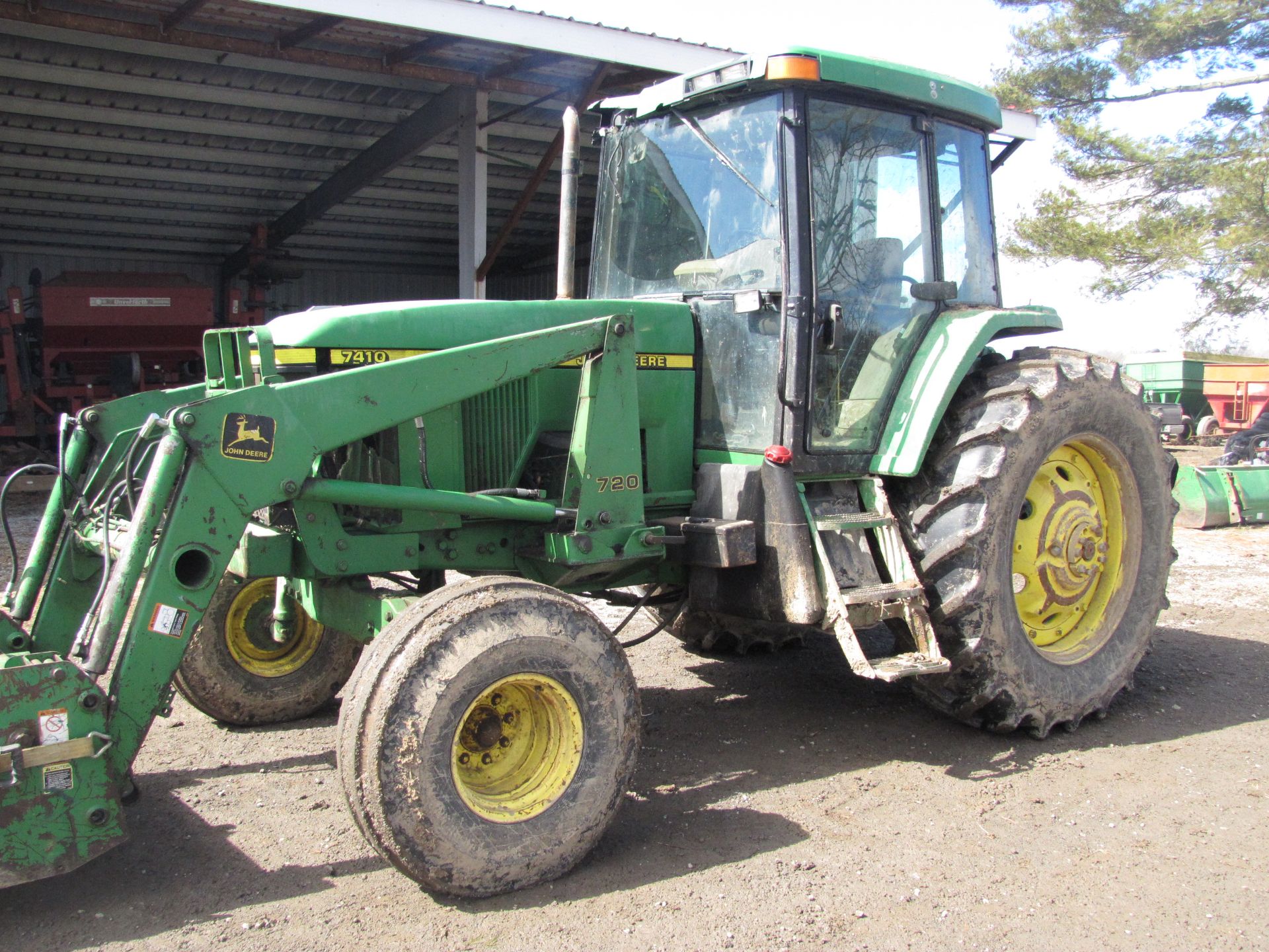 John Deere 7410 tractor w/ 720 loader - Image 9 of 45