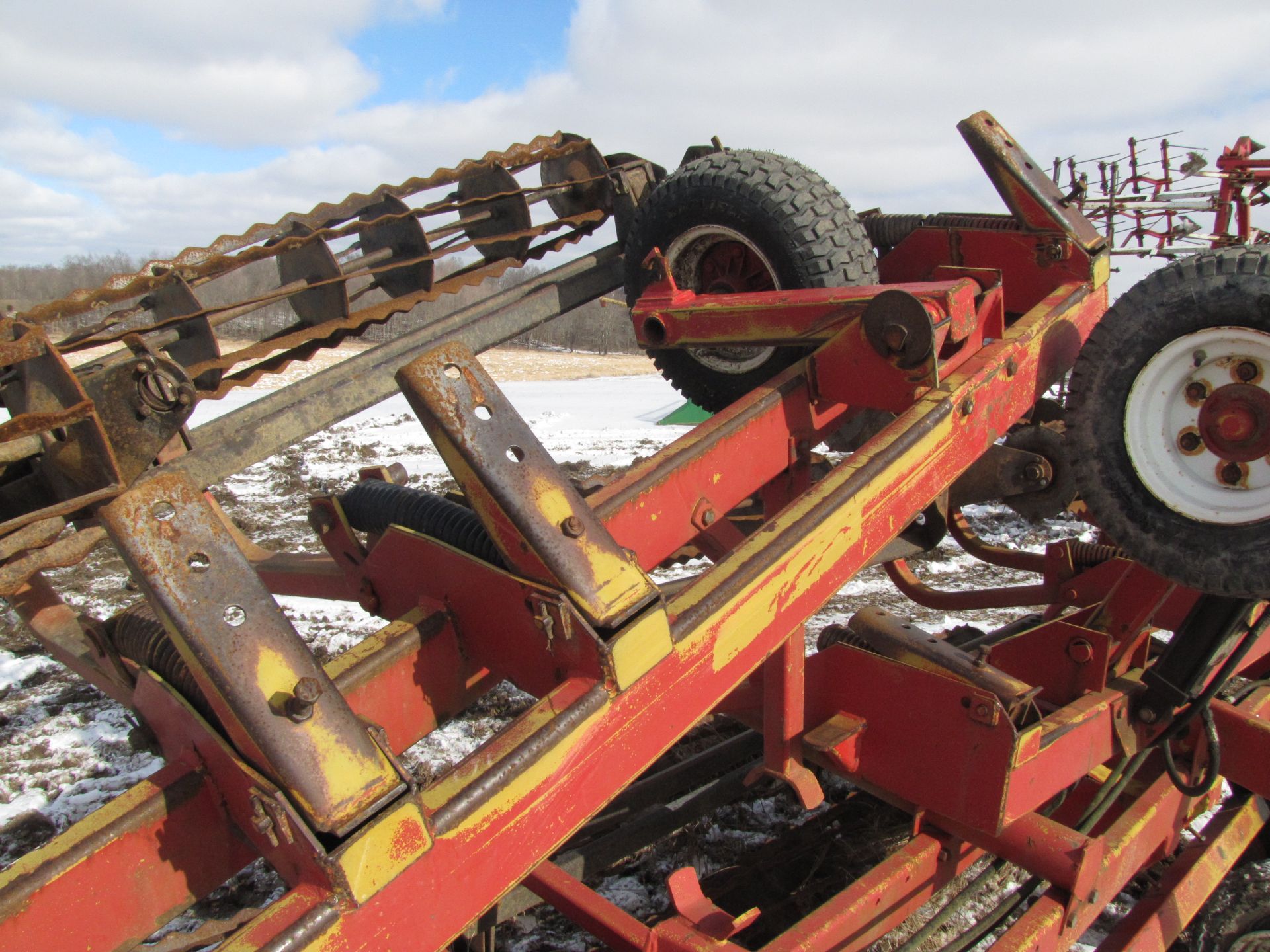 32’ Unverferth rolling harrow - Image 21 of 26