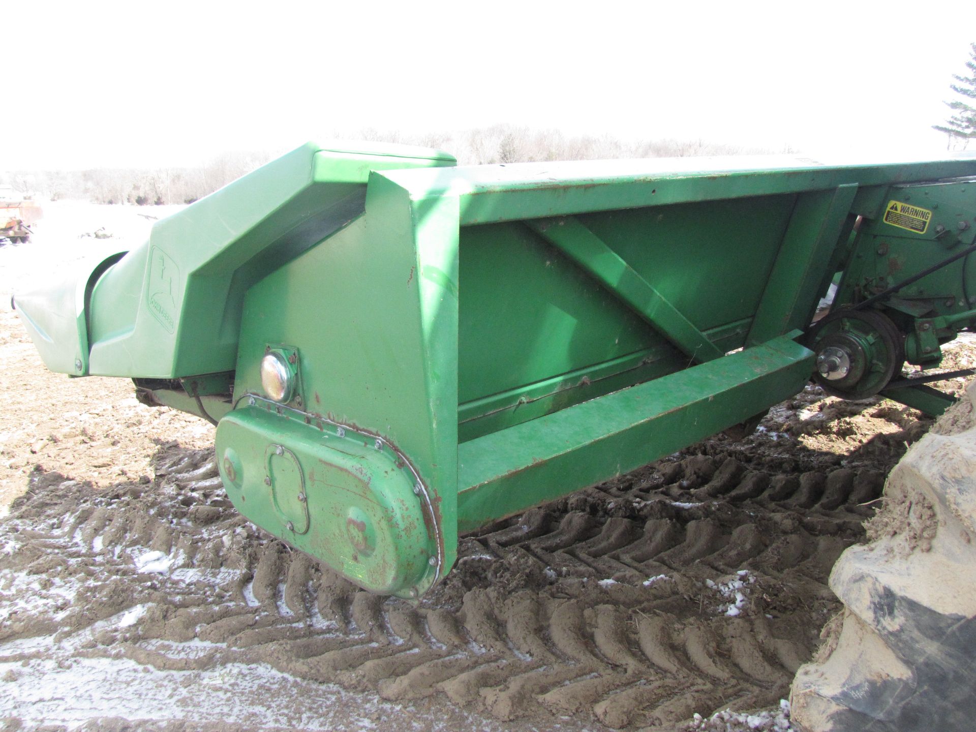 John Deere 8-row corn head - Image 14 of 14