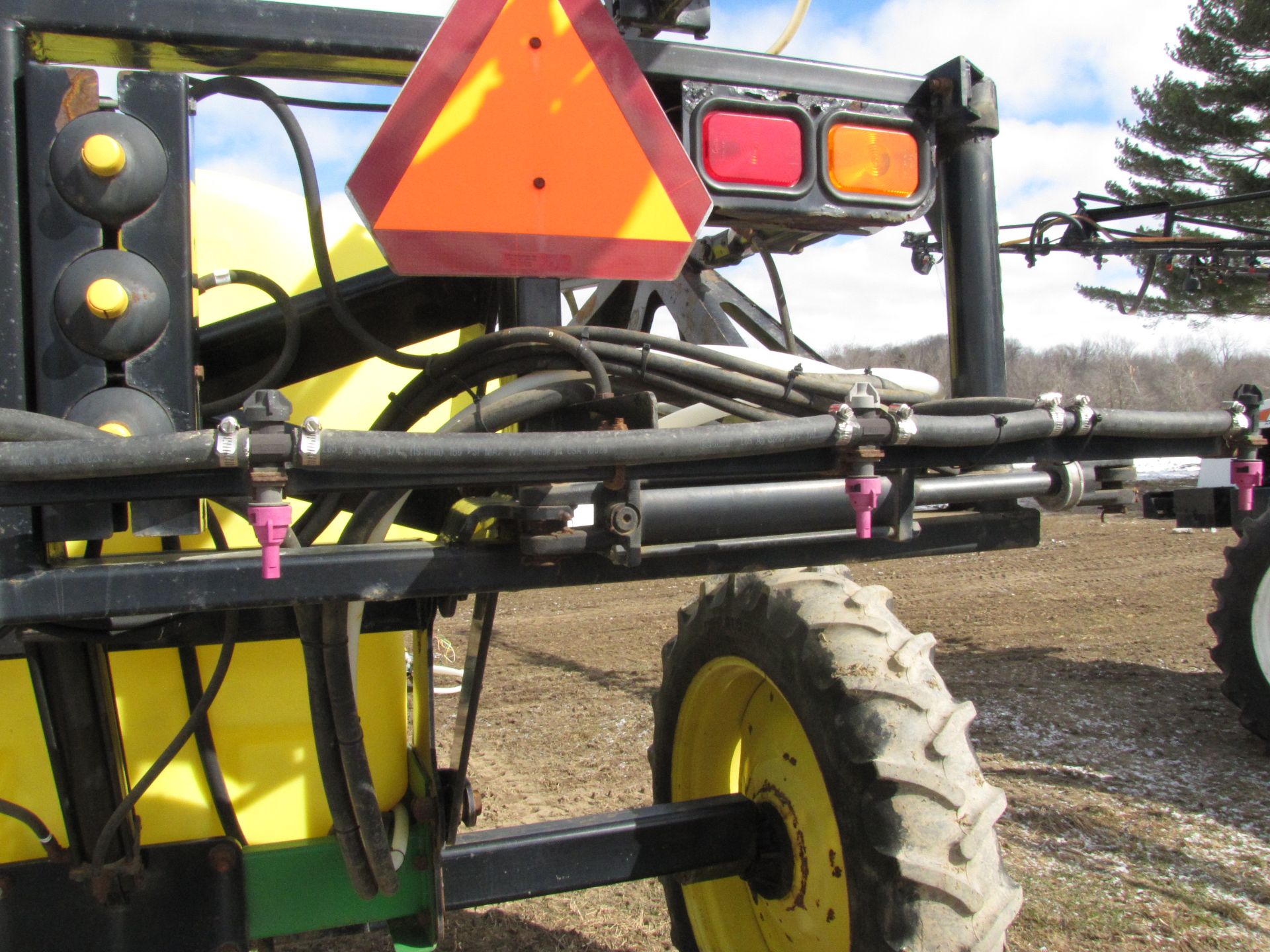 Sprayer Specialties VLU 1000 pull-type sprayer - Image 31 of 36