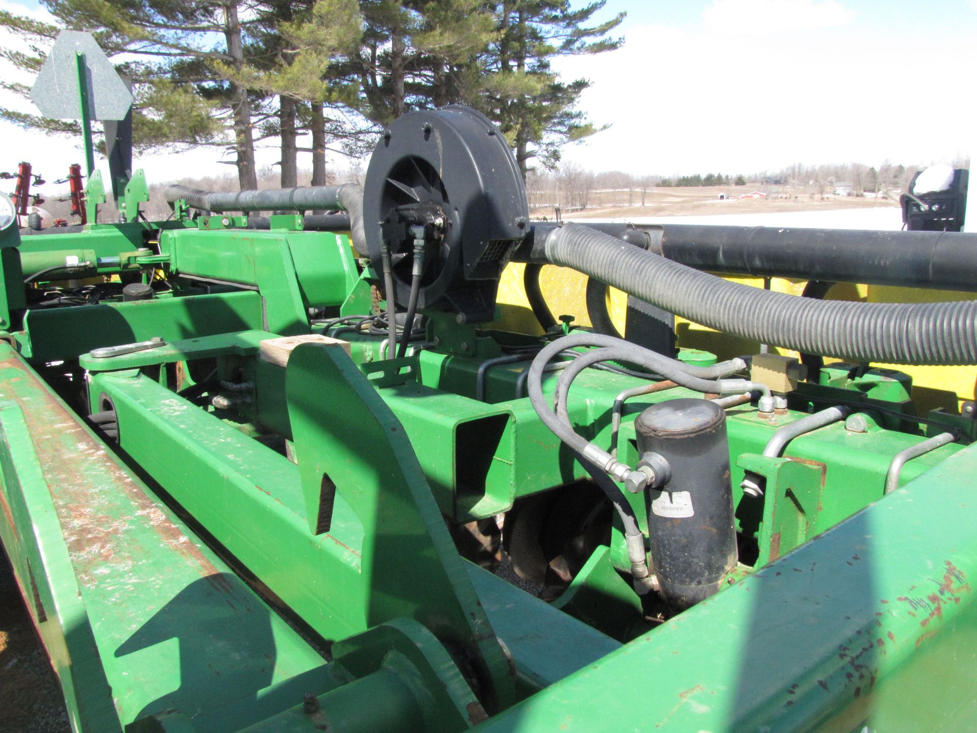 John Deere 1780 12/23-row Max Emerge Plus conservation planter - Image 23 of 30