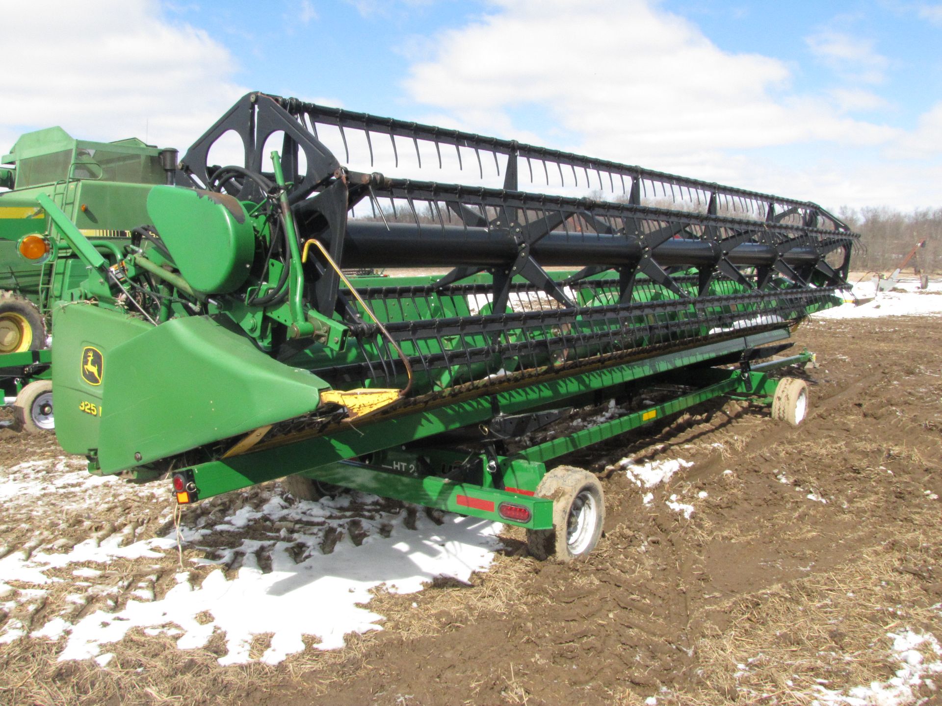 John Deere 925F grain platform - Image 6 of 34