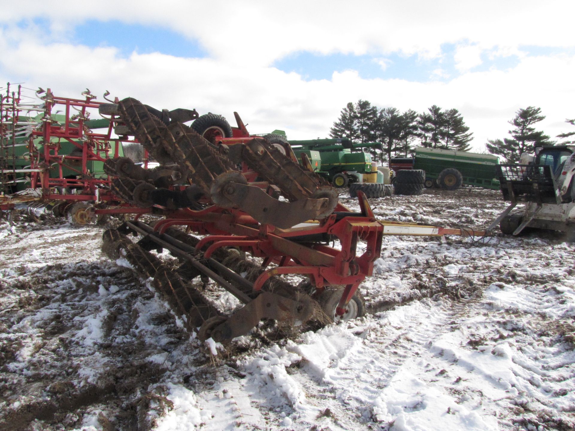 32’ Unverferth rolling harrow - Image 2 of 26