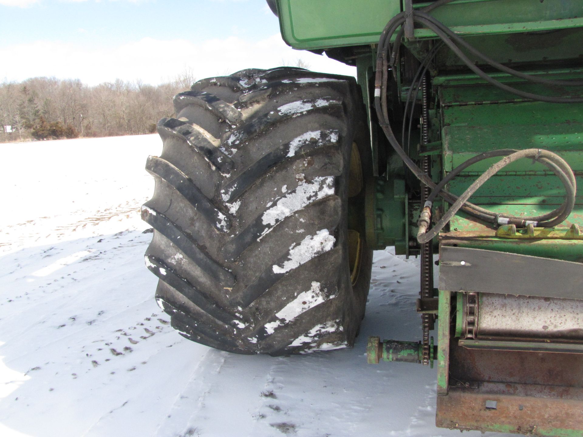 John Deere 8820 yellow top combine - Image 11 of 41