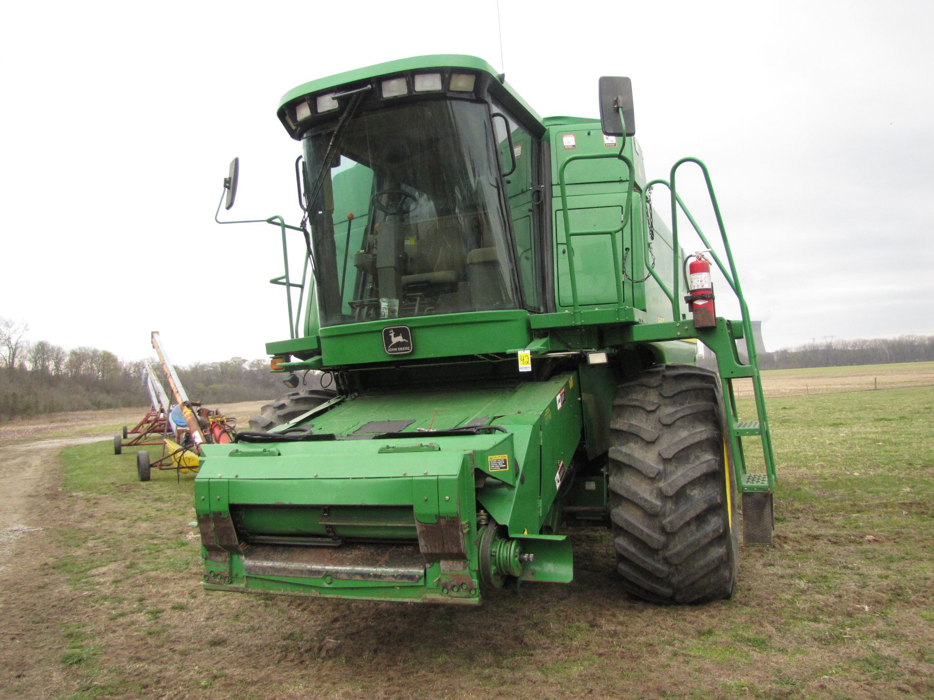 John Deere 9450 combine - Image 5 of 84