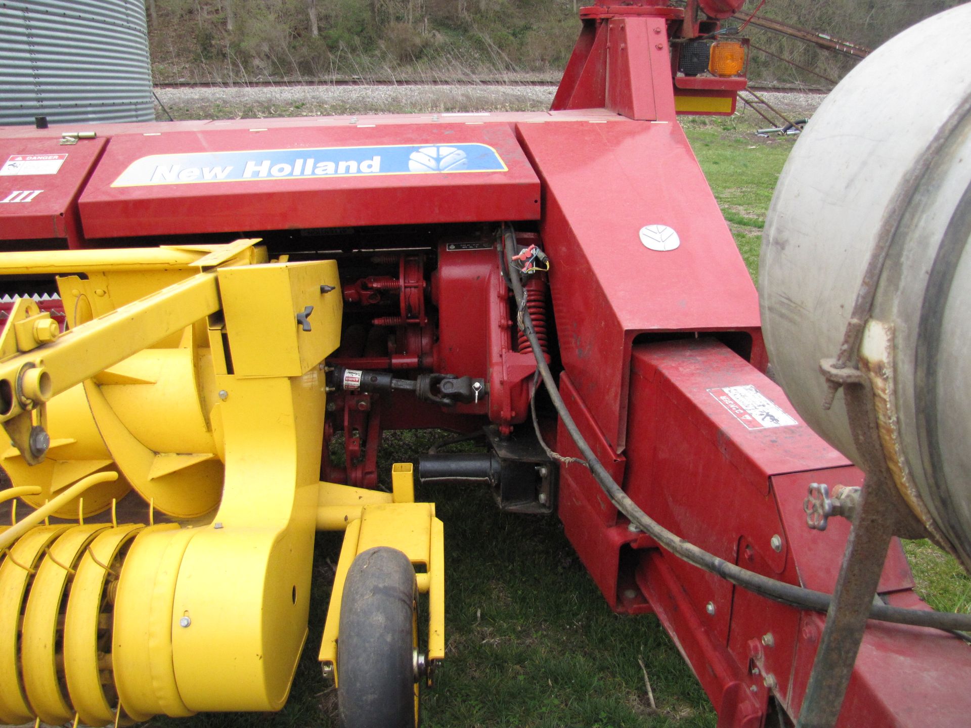 New Holland FP 230 forage harvester - Image 19 of 37