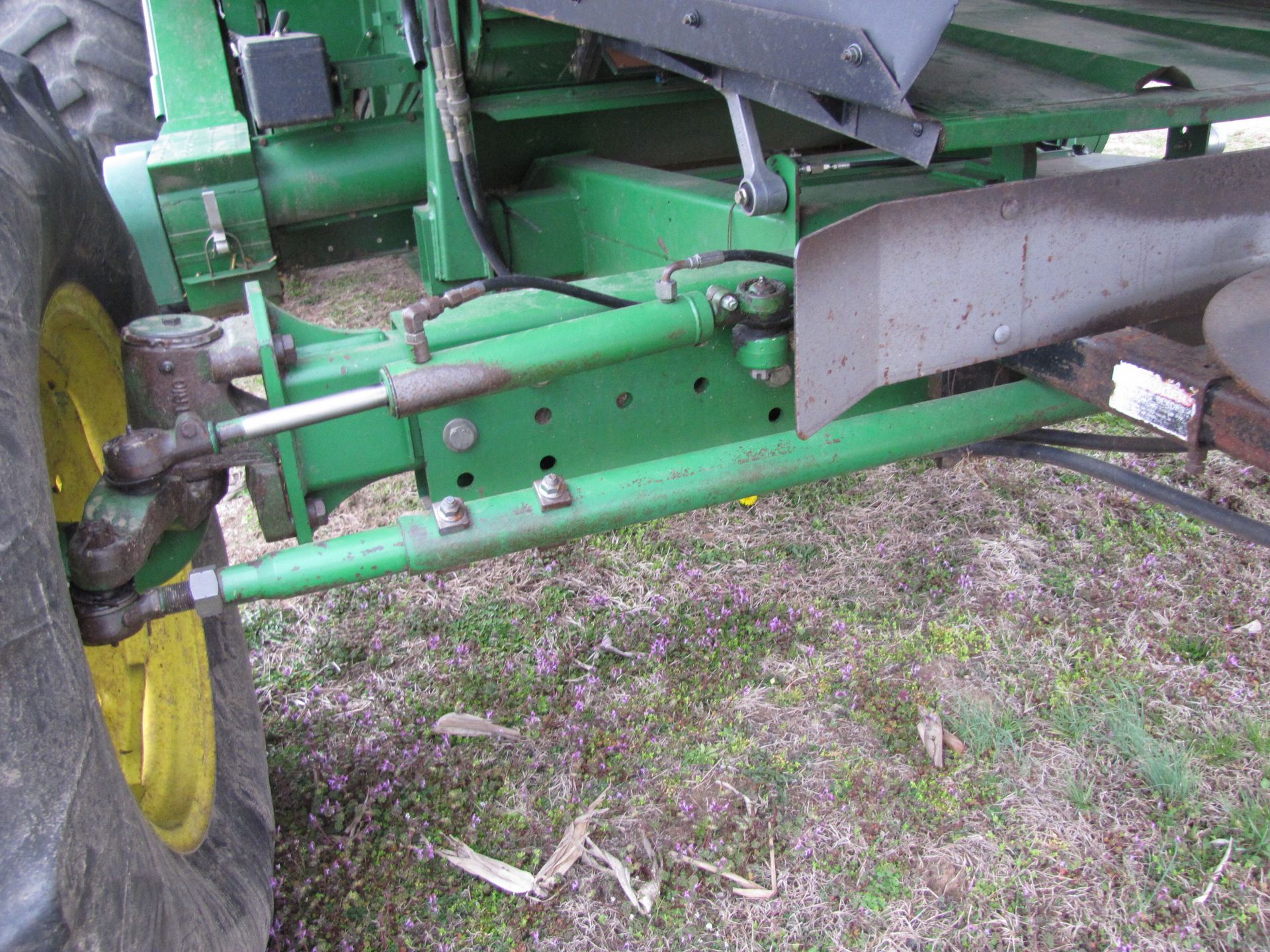 John Deere 9450 combine - Image 43 of 84