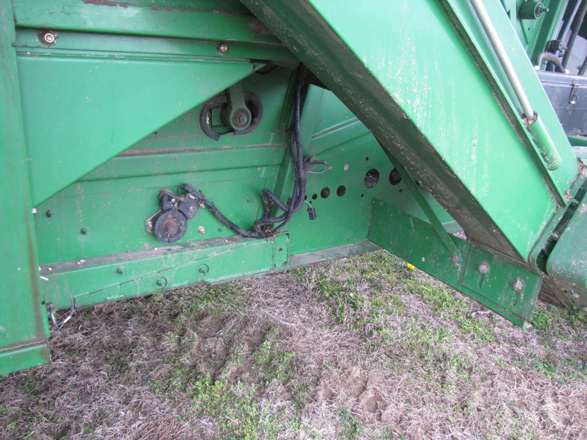 John Deere 9450 combine - Image 52 of 84