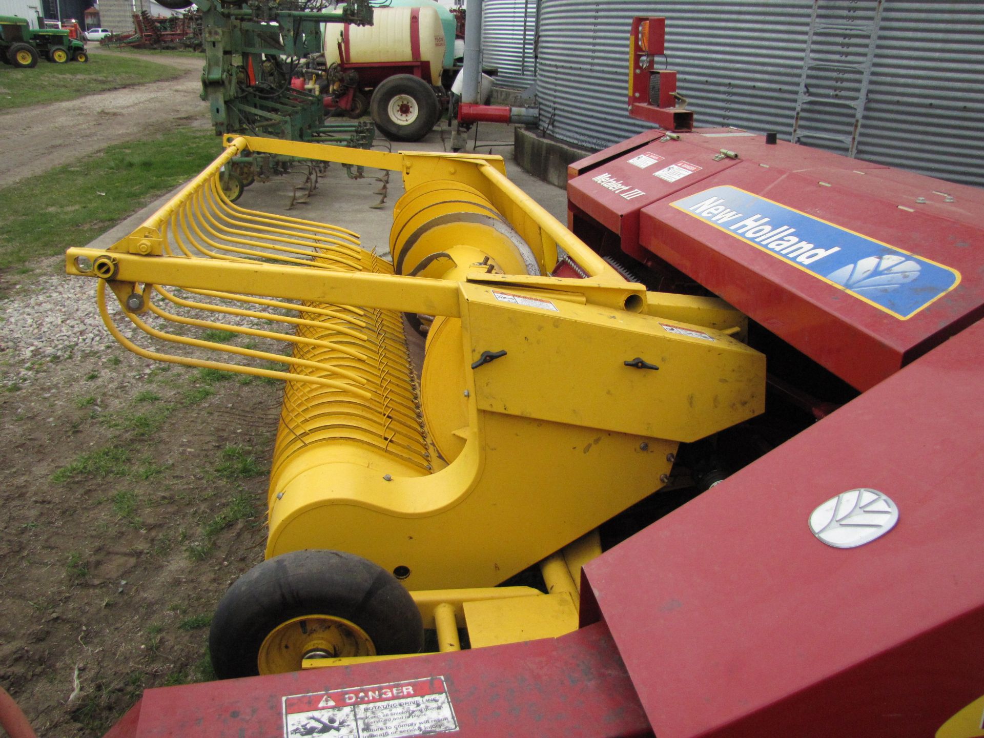 New Holland FP 230 forage harvester - Image 12 of 37